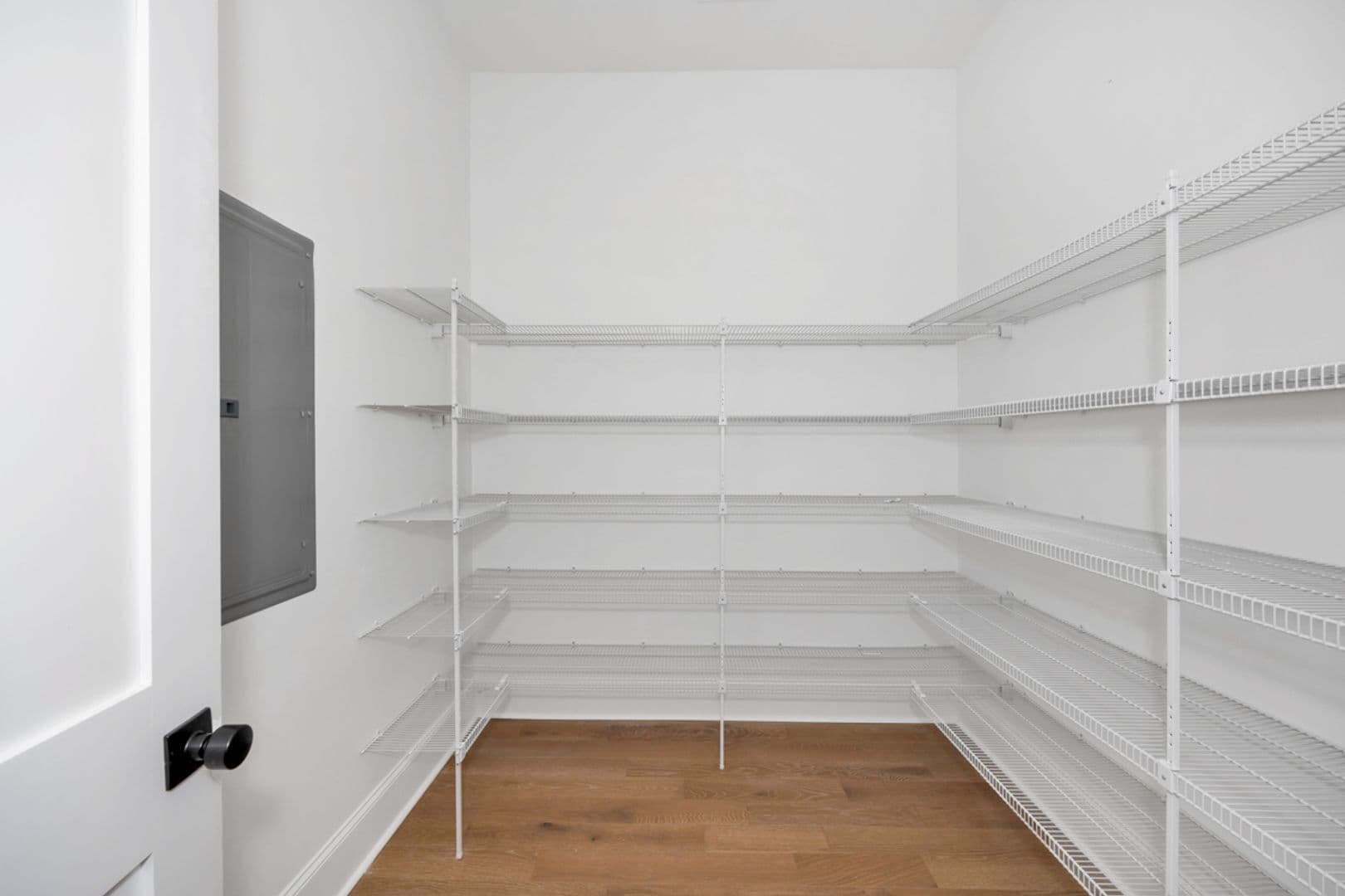 Madison Townhome: 199 Mission Street