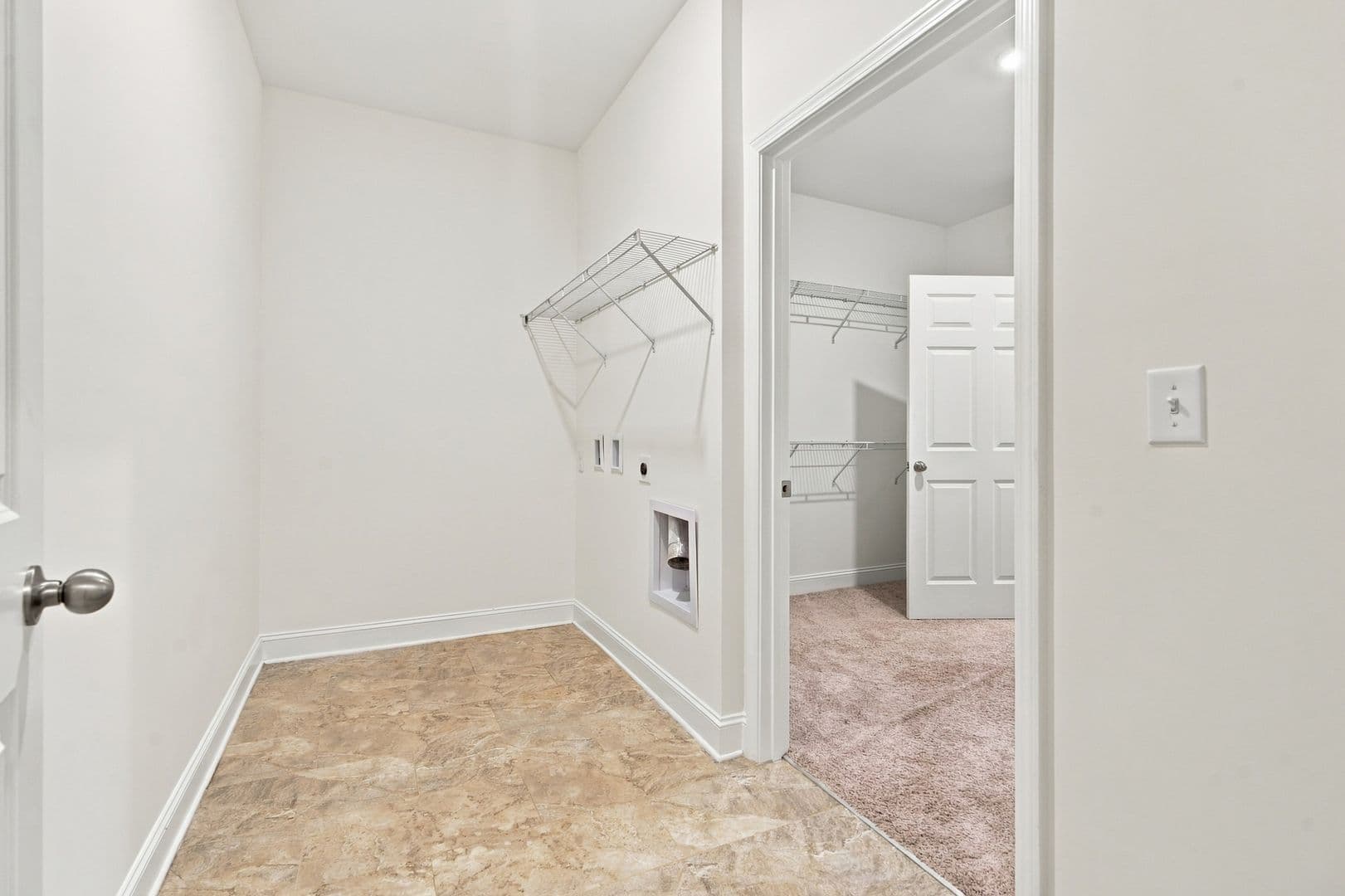 Athens House: 24518 Beacon Circle