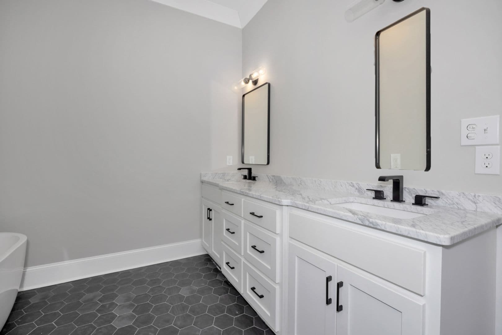 Madison Townhome: 199 Mission Street