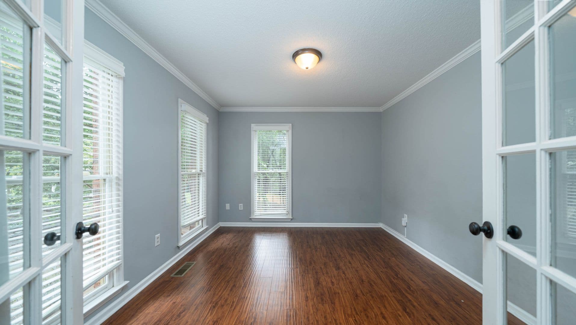 Huntsville House: 221 Stone Valley Drive