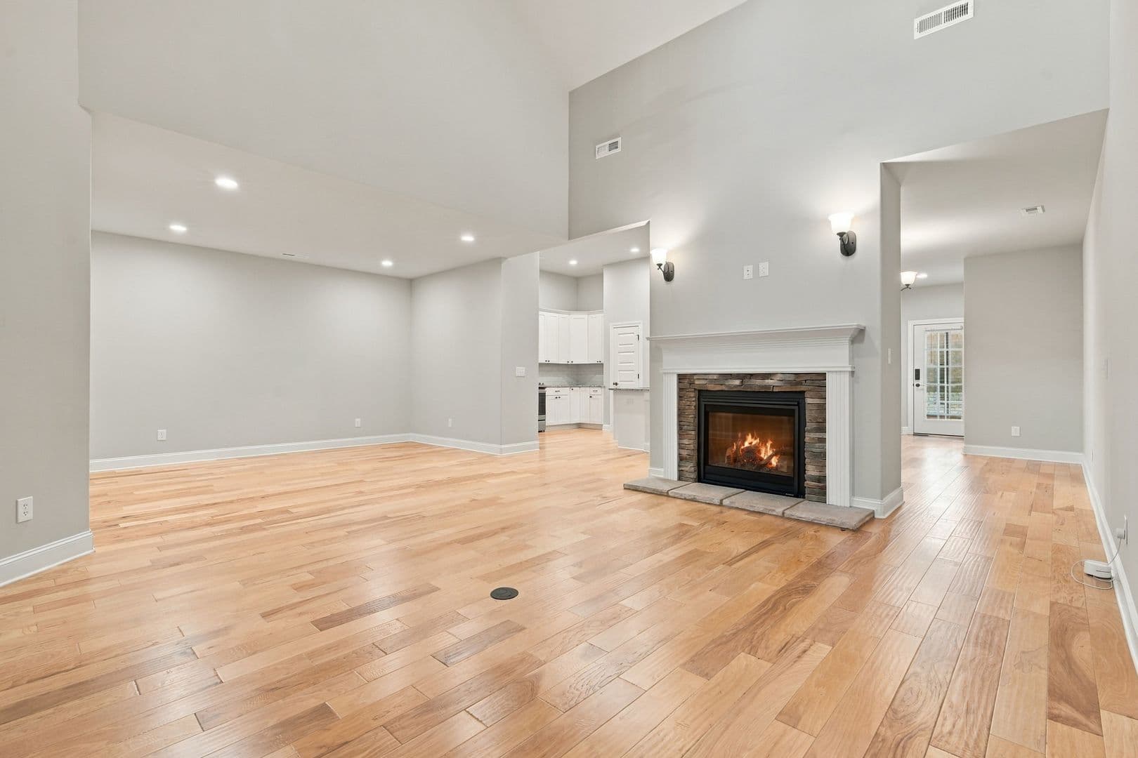 Huntsville House: 1040 Cresent Falls