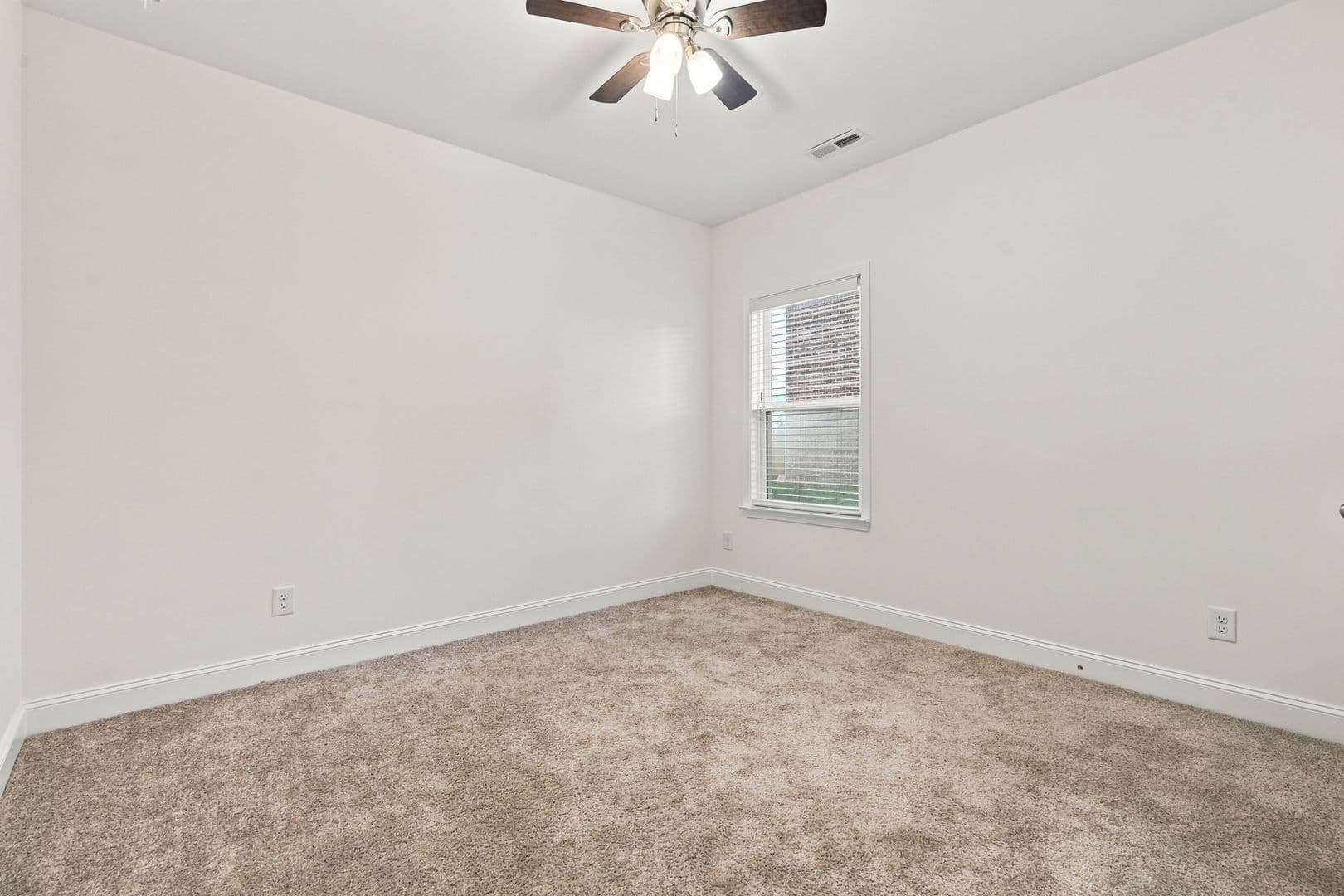 Athens House: 24518 Beacon Circle