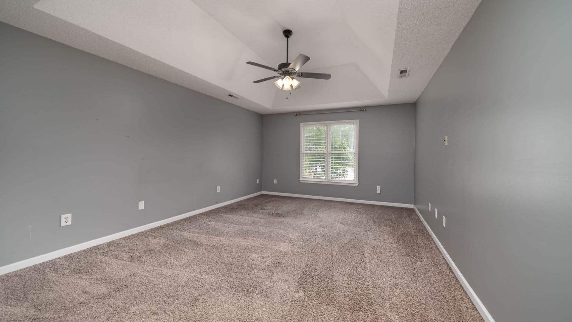 Huntsville House: 221 Stone Valley Drive