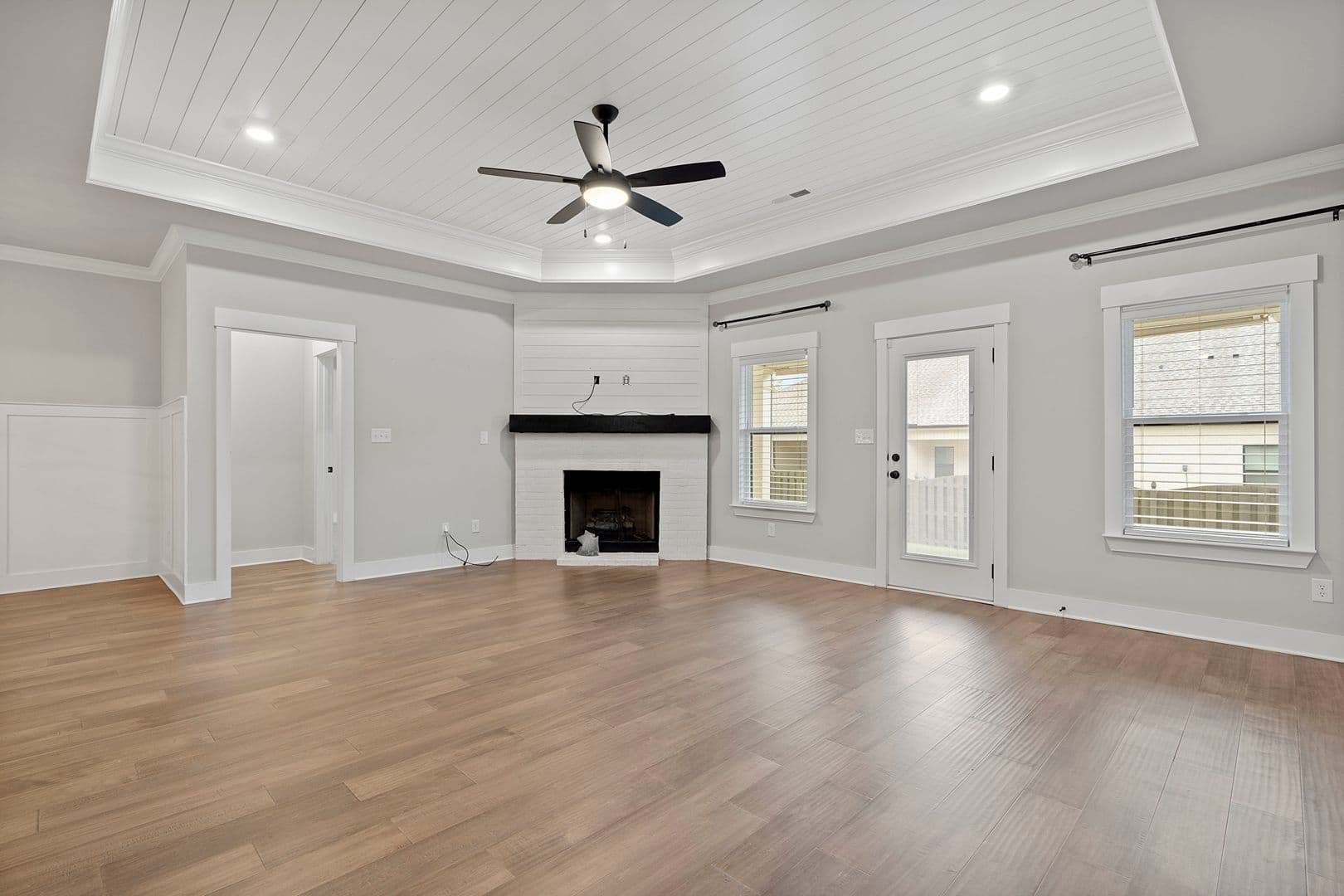 Huntsville House: 432 Ripple Lake SW