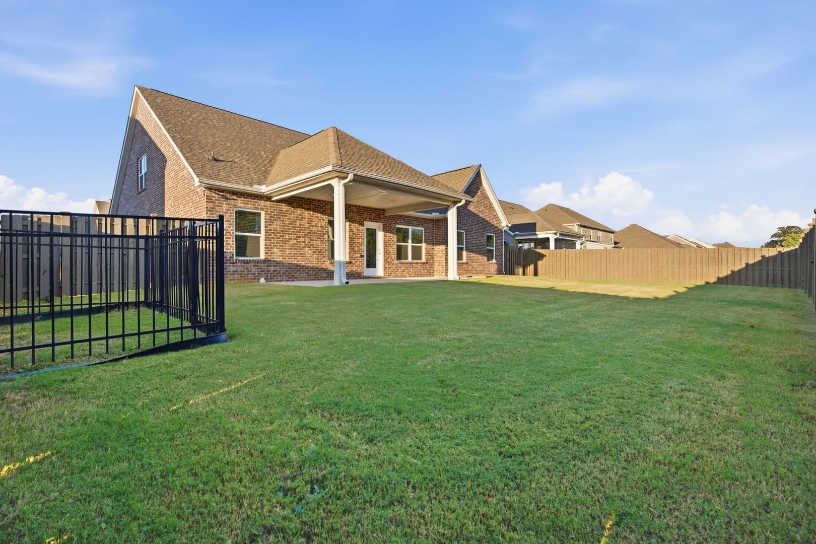 Athens House: 24518 Beacon Circle