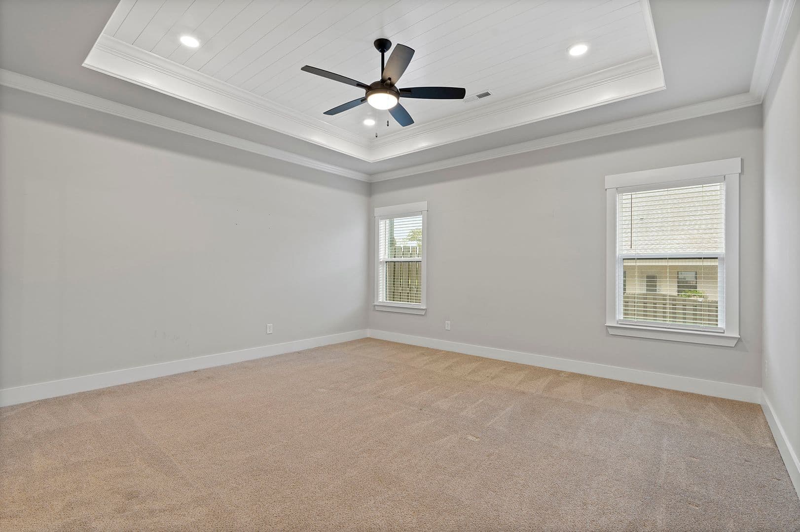 Huntsville House: 432 Ripple Lake SW