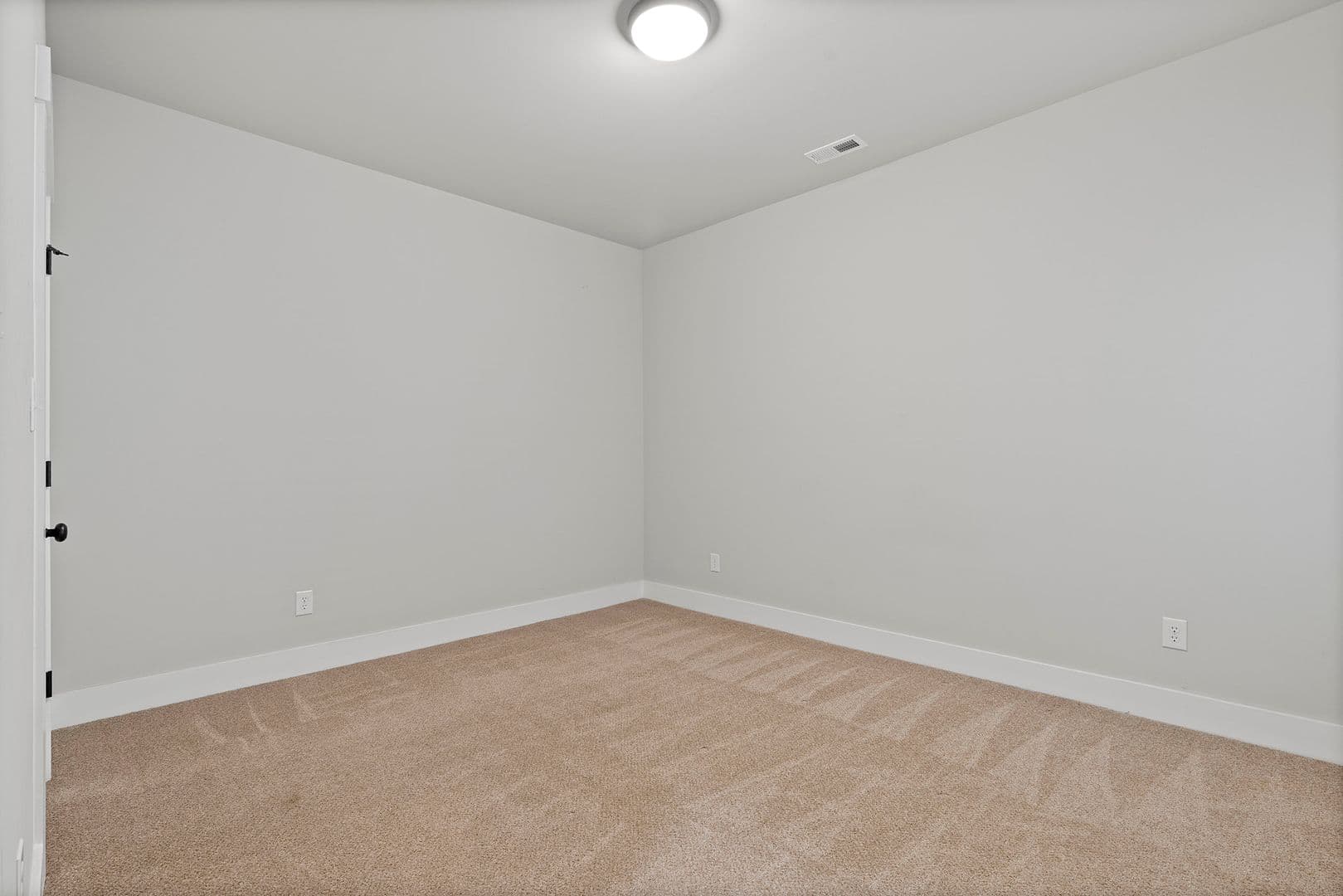Huntsville House: 432 Ripple Lake SW