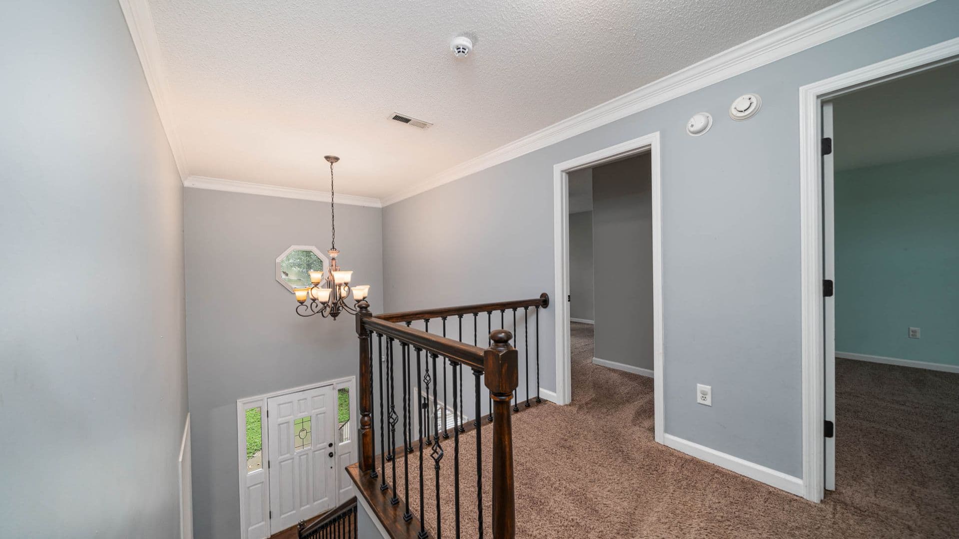 Huntsville House: 221 Stone Valley Drive