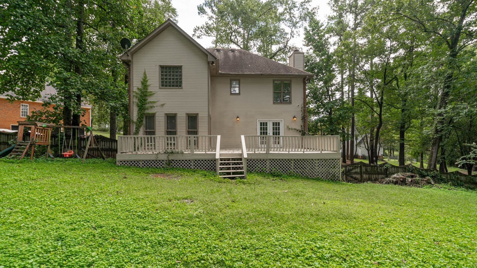 Huntsville House: 221 Stone Valley Drive