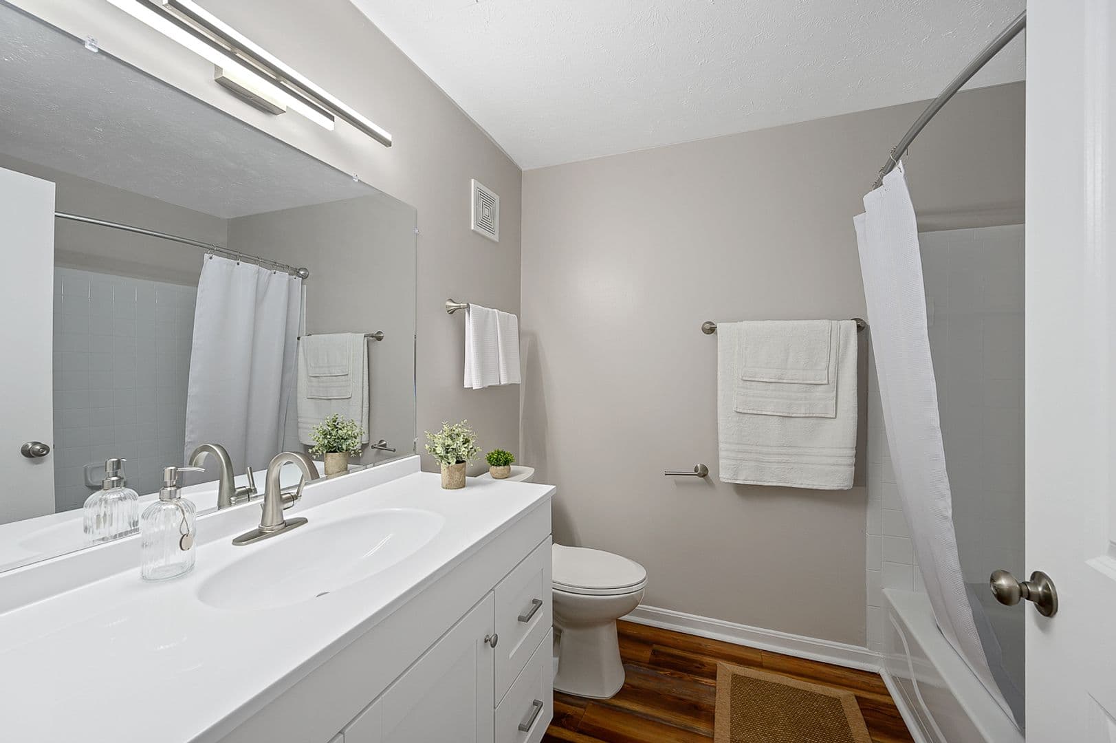 Hamilton Apartment: 5 Fall Wood Drive
