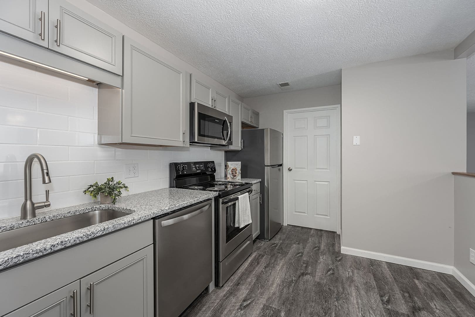 Cincinnati Apartment: 5411 Blue Sky Drive