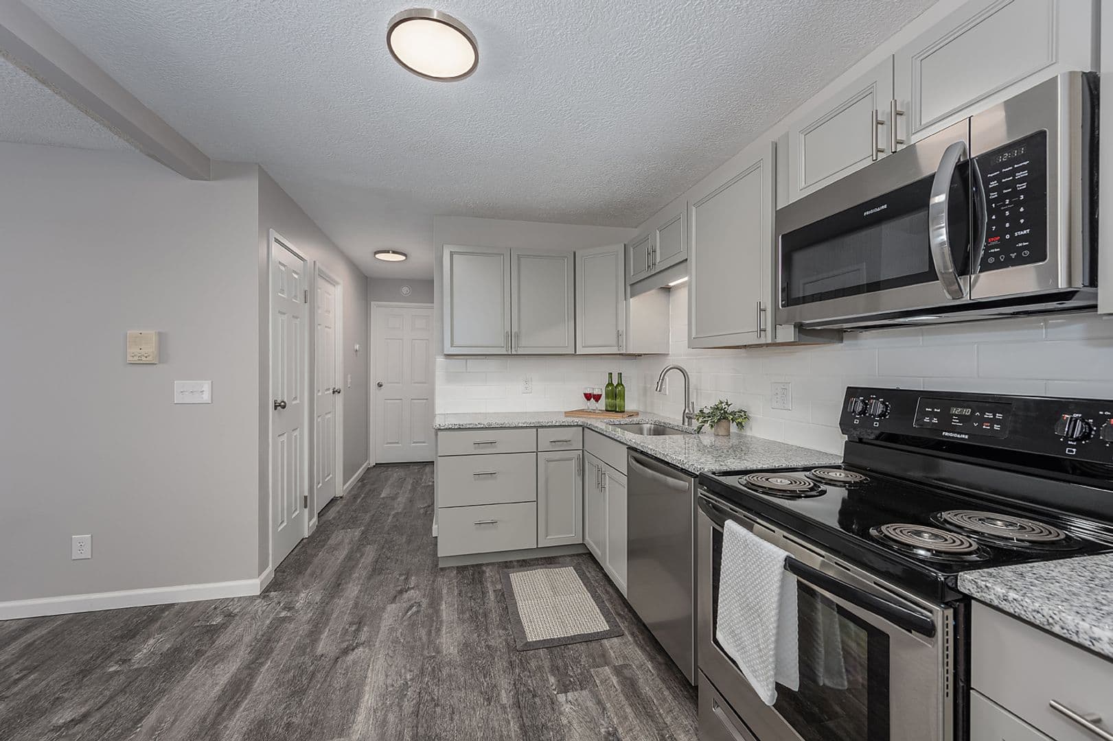 Cincinnati Apartment: 5411 Blue Sky Drive