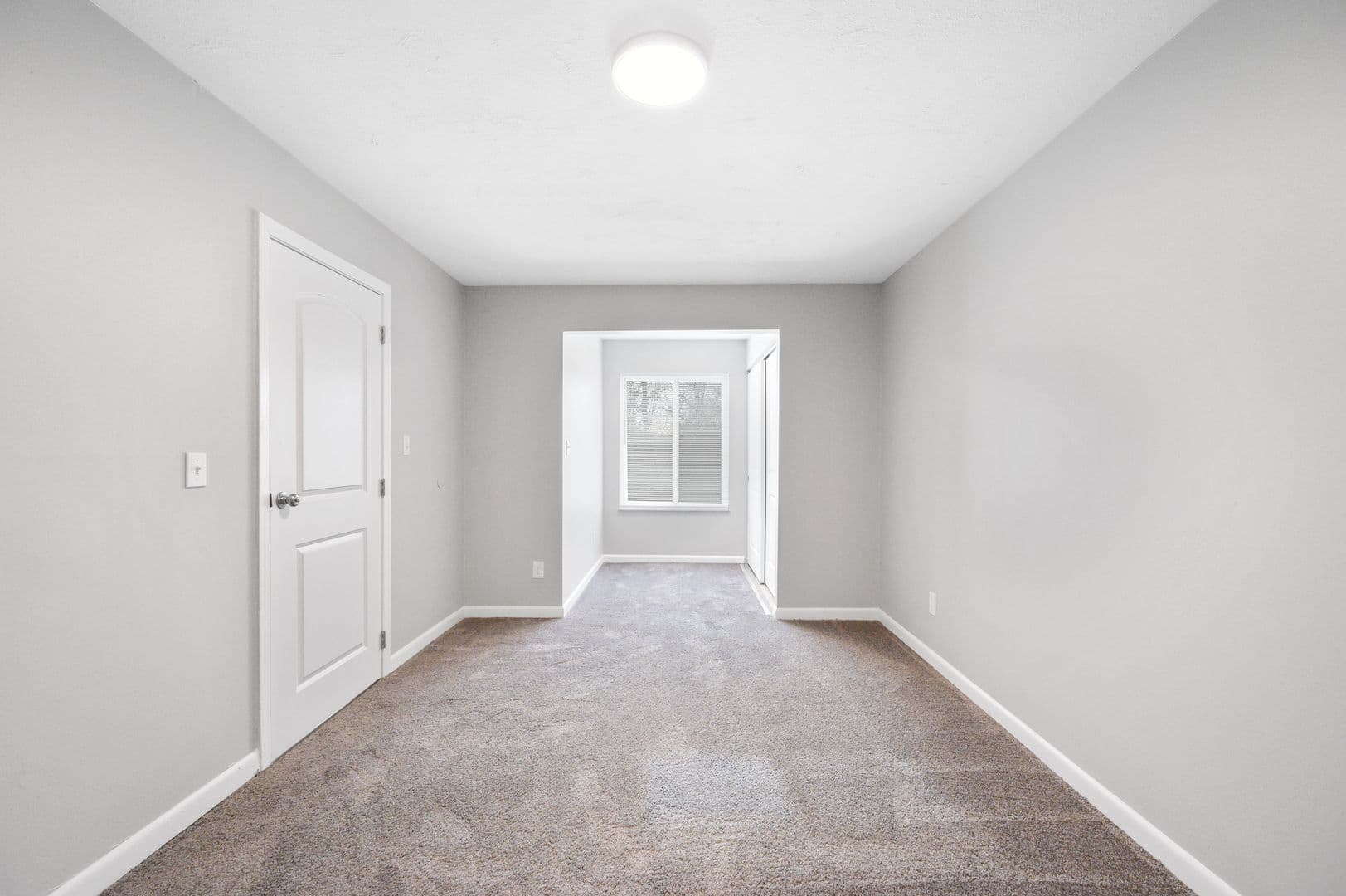 Loveland Apartment: 890 W. Loveland Avenue