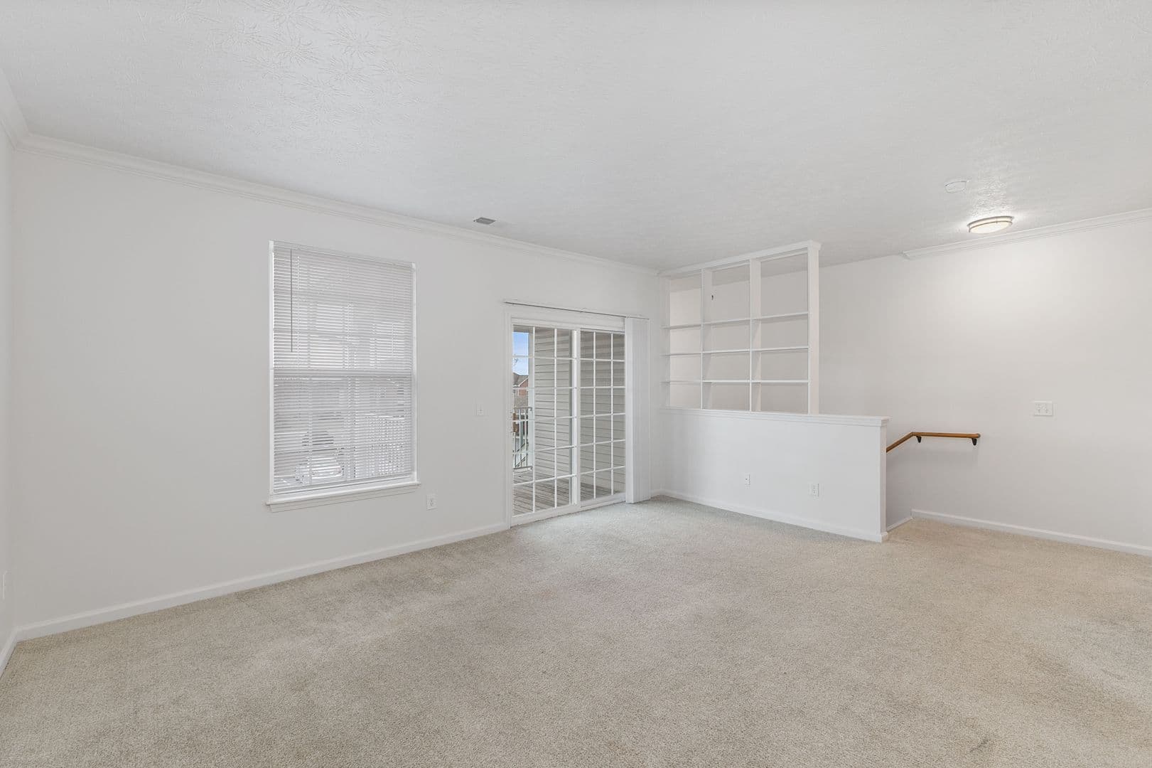 Hamilton Apartment: 3298 Reflection Pointe