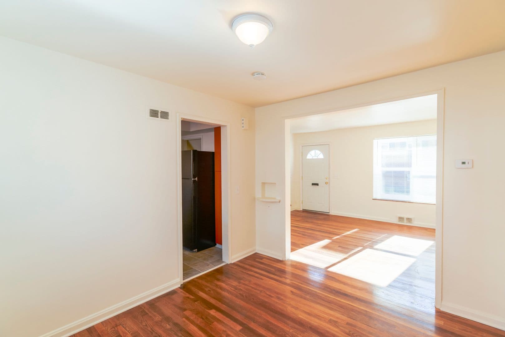 Cincinnati Apartment: 1992 E Seymour Ave
