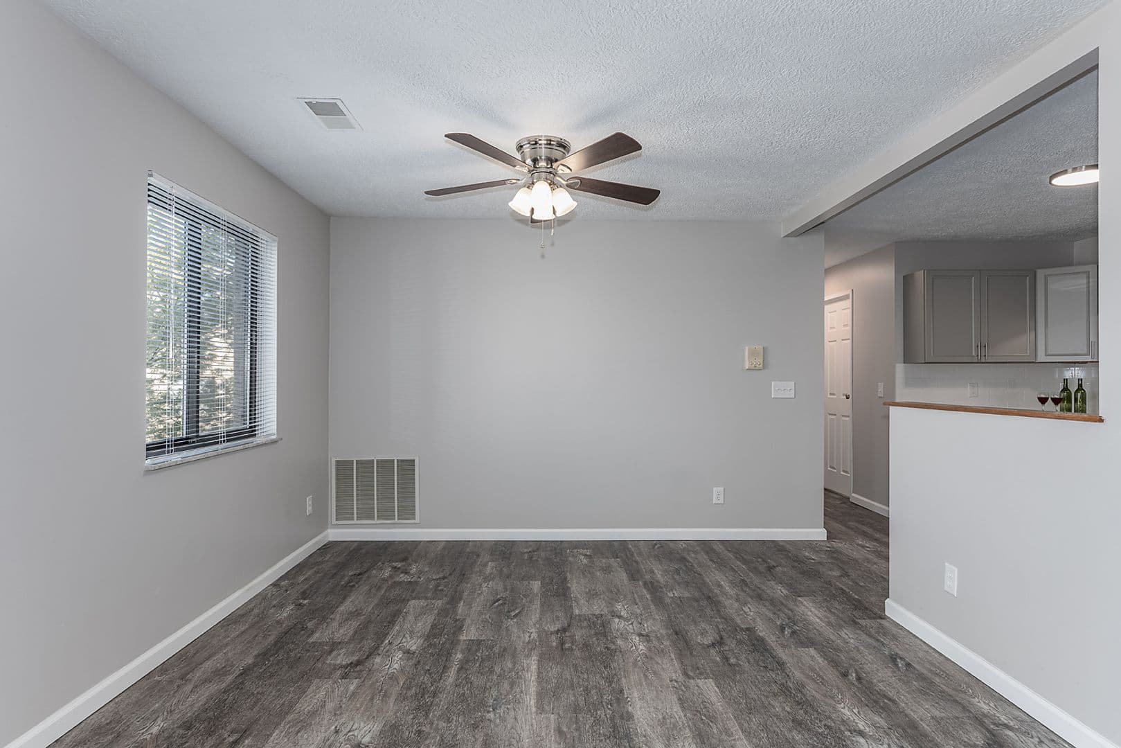 Cincinnati Apartment: 5411 Blue Sky Drive