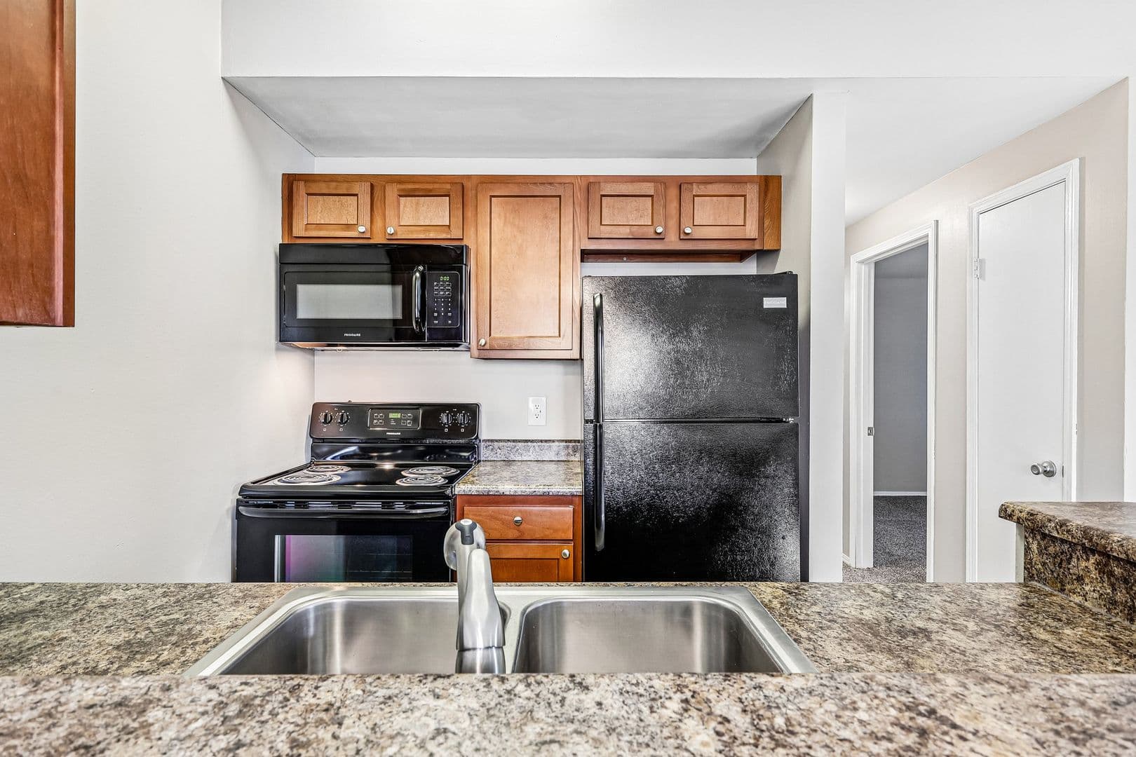 Cincinnati Apartment: 860 Deerfield Blvd.
