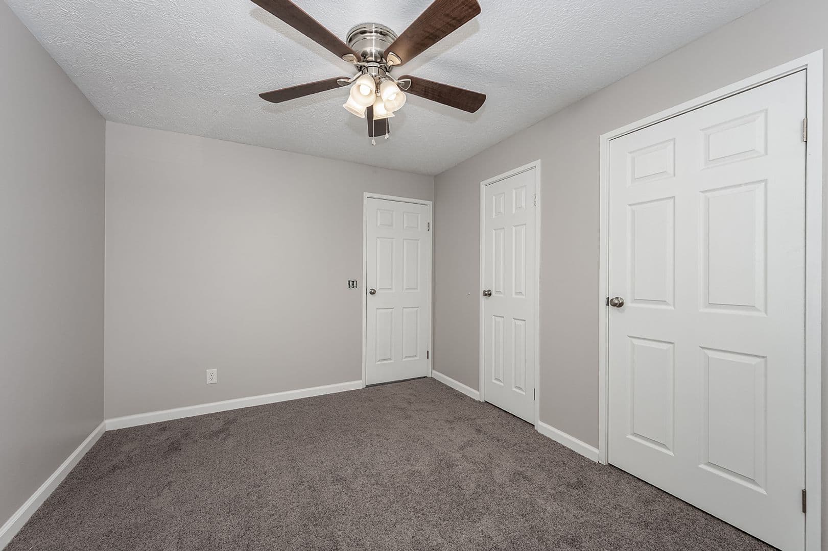 Cincinnati Apartment: 5411 Blue Sky Drive