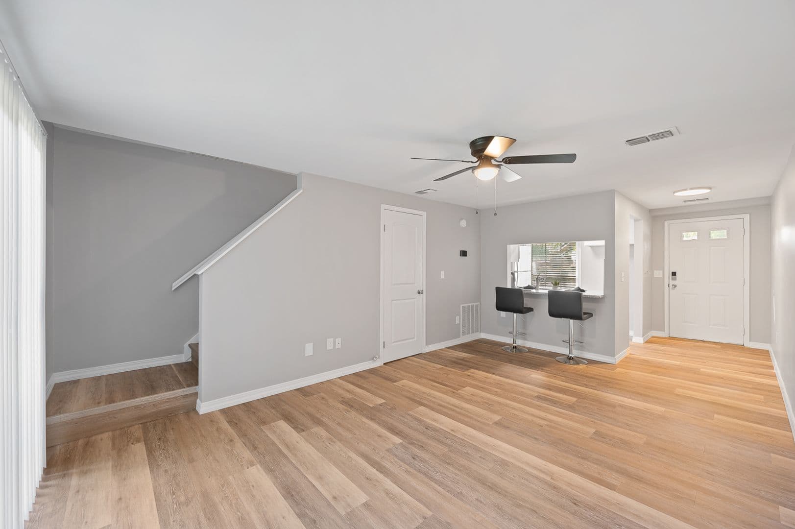 Cincinnati Apartment: 860 Deerfield Blvd.