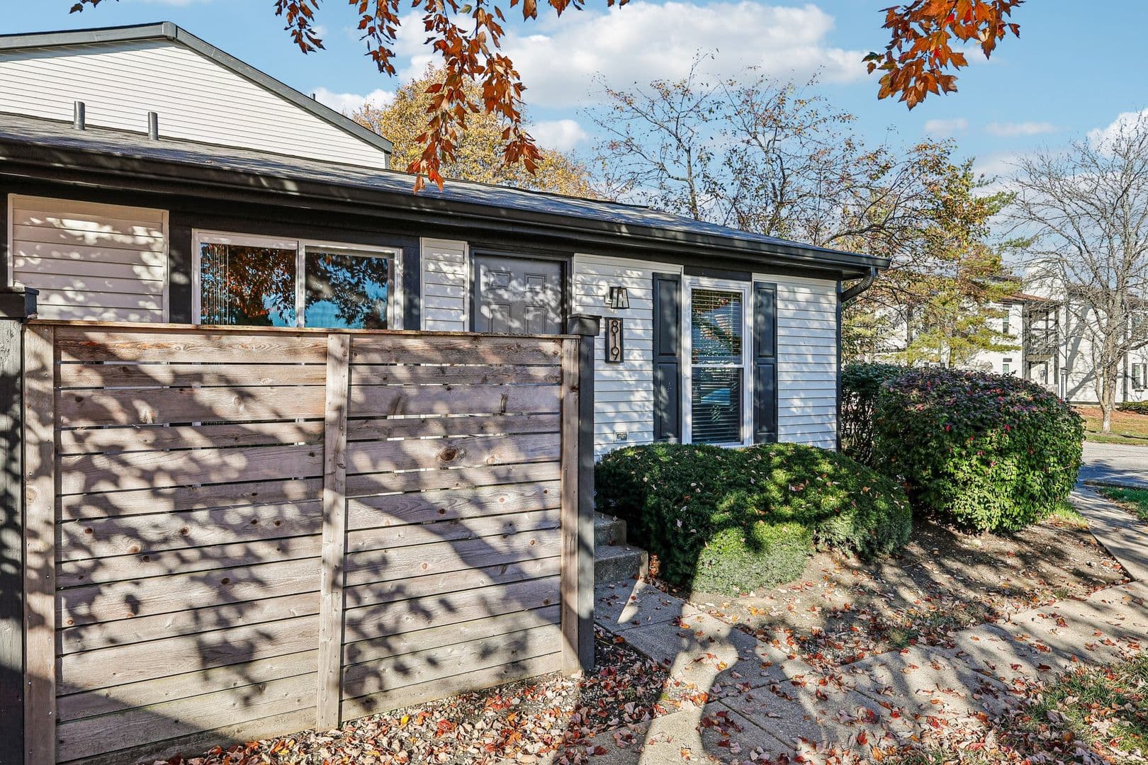 Cincinnati Apartment: 860 Deerfield Blvd.