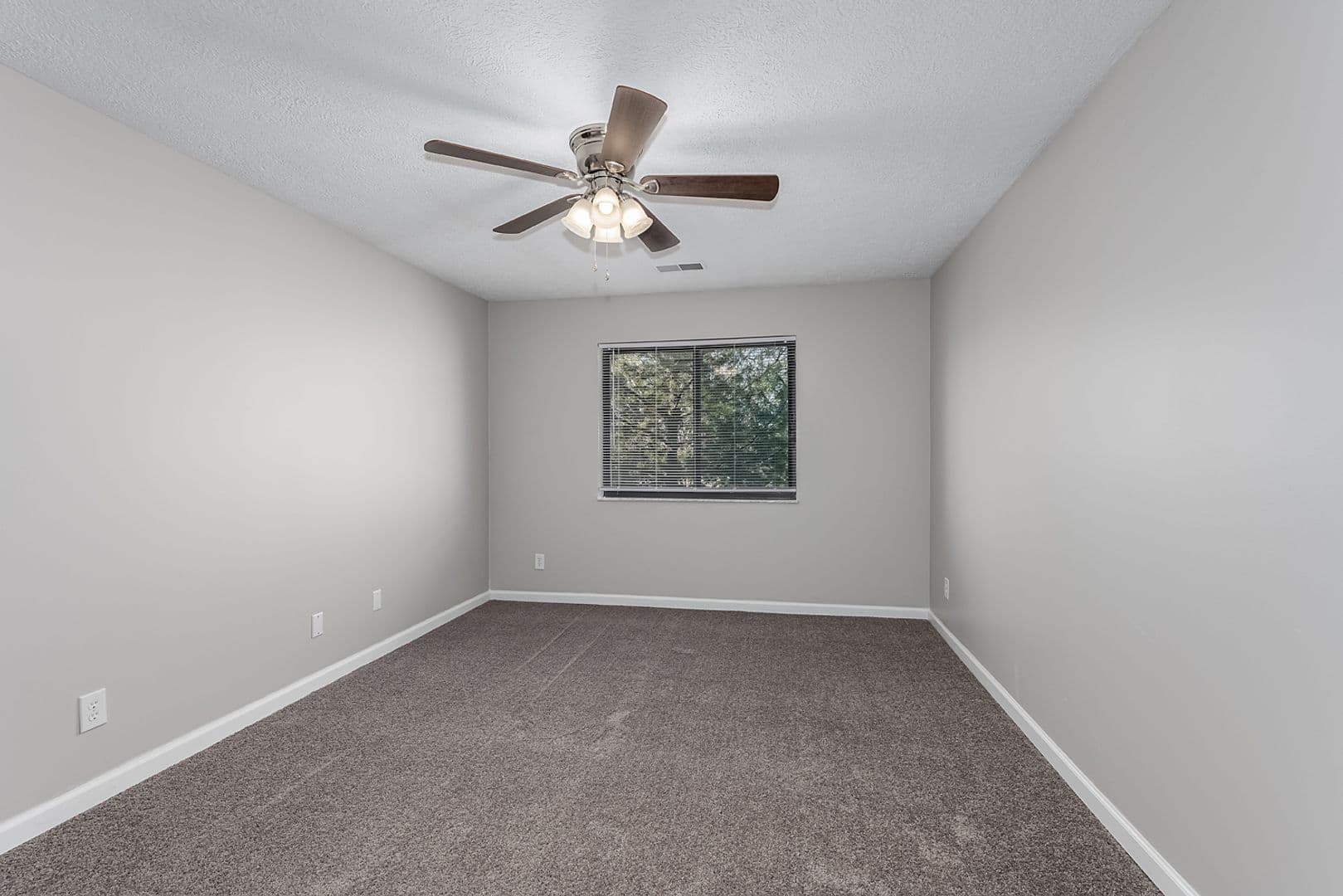 Cincinnati Apartment: 5411 Blue Sky Drive