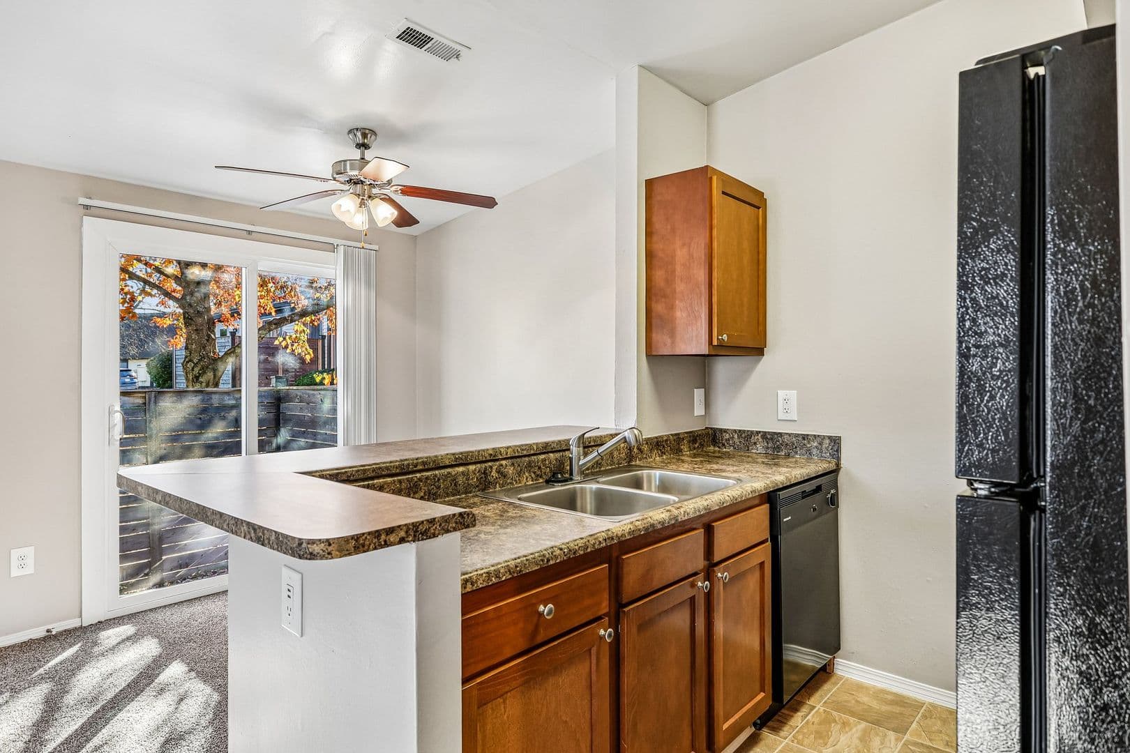 Cincinnati Apartment: 860 Deerfield Blvd.