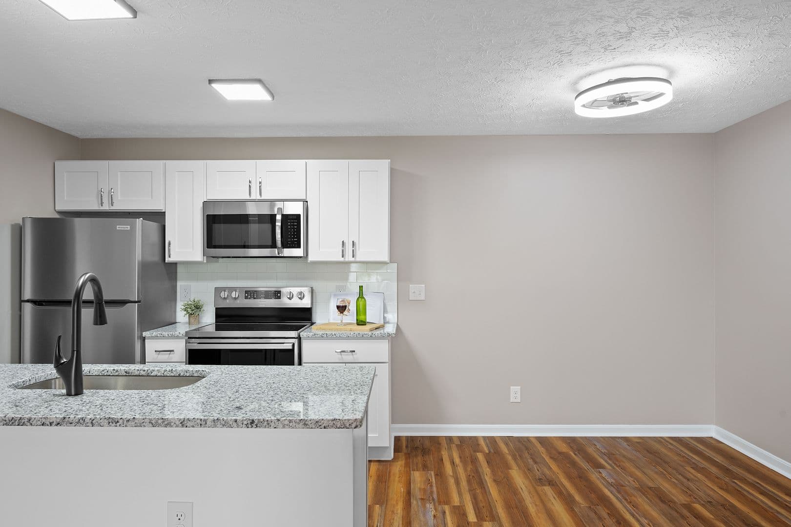 Hamilton Apartment: 5 Fall Wood Drive