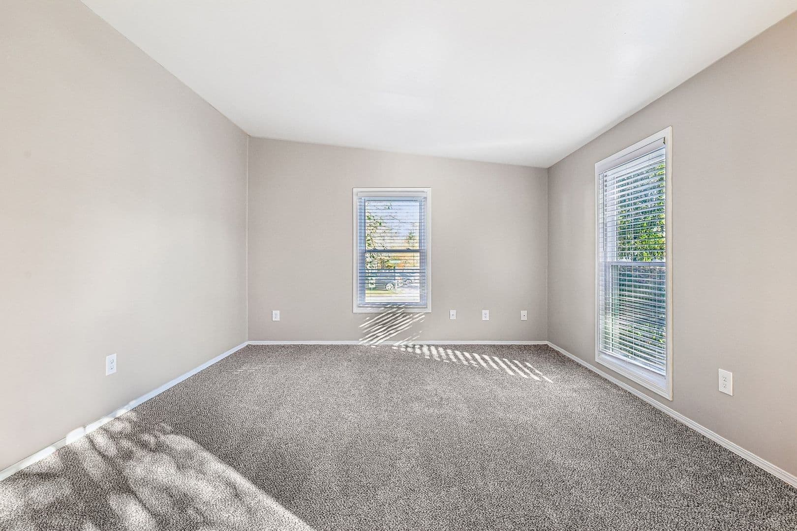 Cincinnati Apartment: 860 Deerfield Blvd.