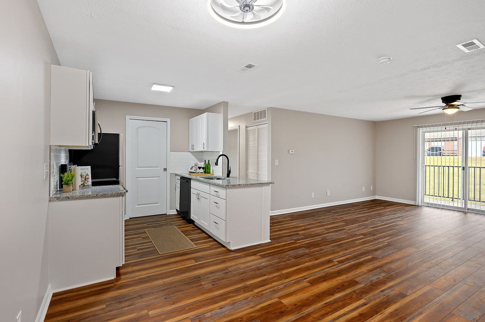 Hamilton Apartment: 5 Fall Wood Drive