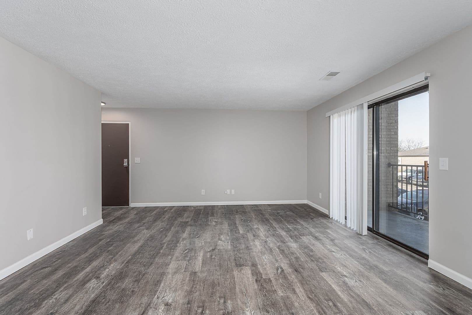 Cincinnati Apartment: 5411 Blue Sky Drive