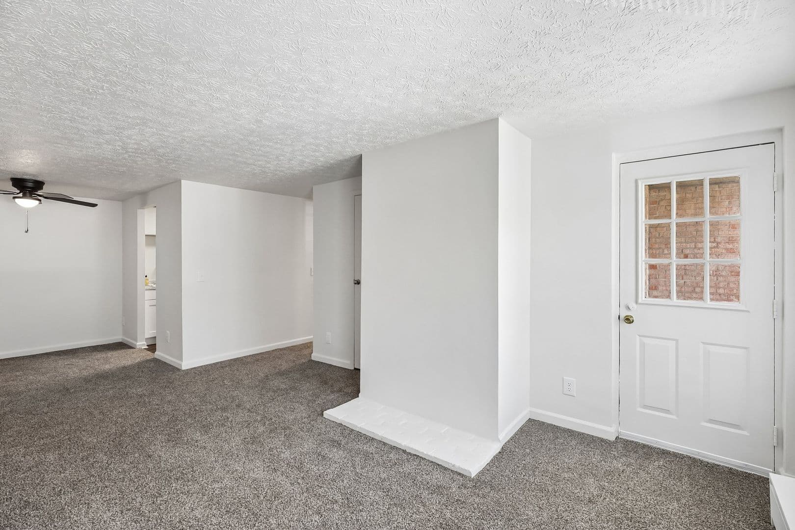 Cincinnati Apartment: 1905 Wyoming Ave