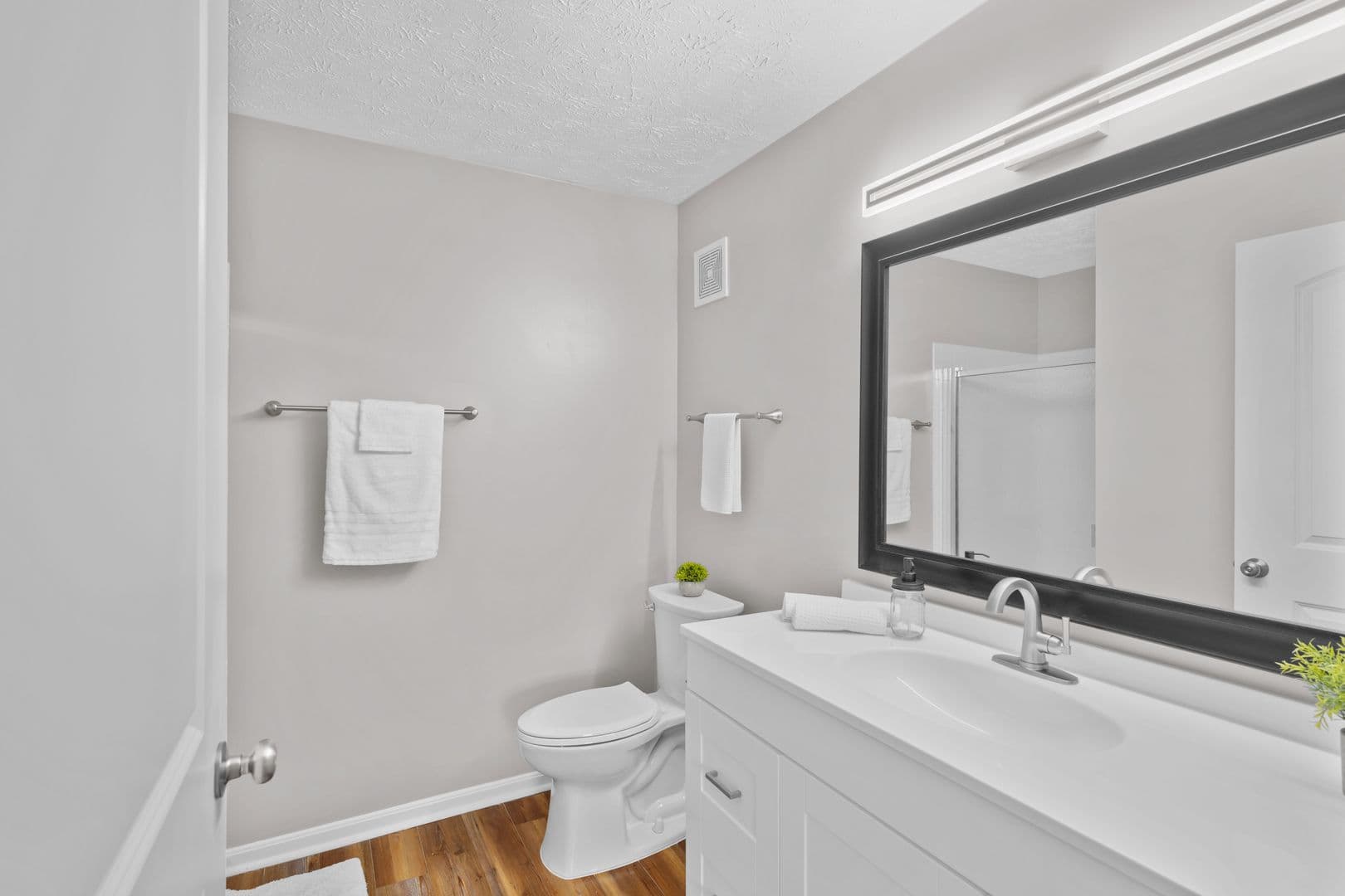 Hamilton Apartment: 5 Fall Wood Drive