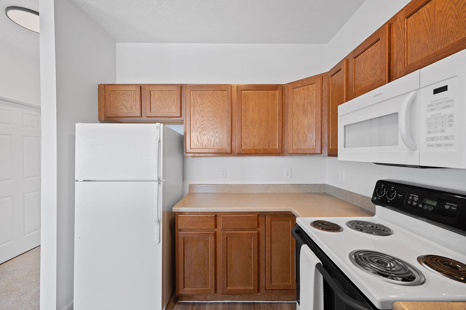 Hamilton Apartment: 3298 Reflection Pointe