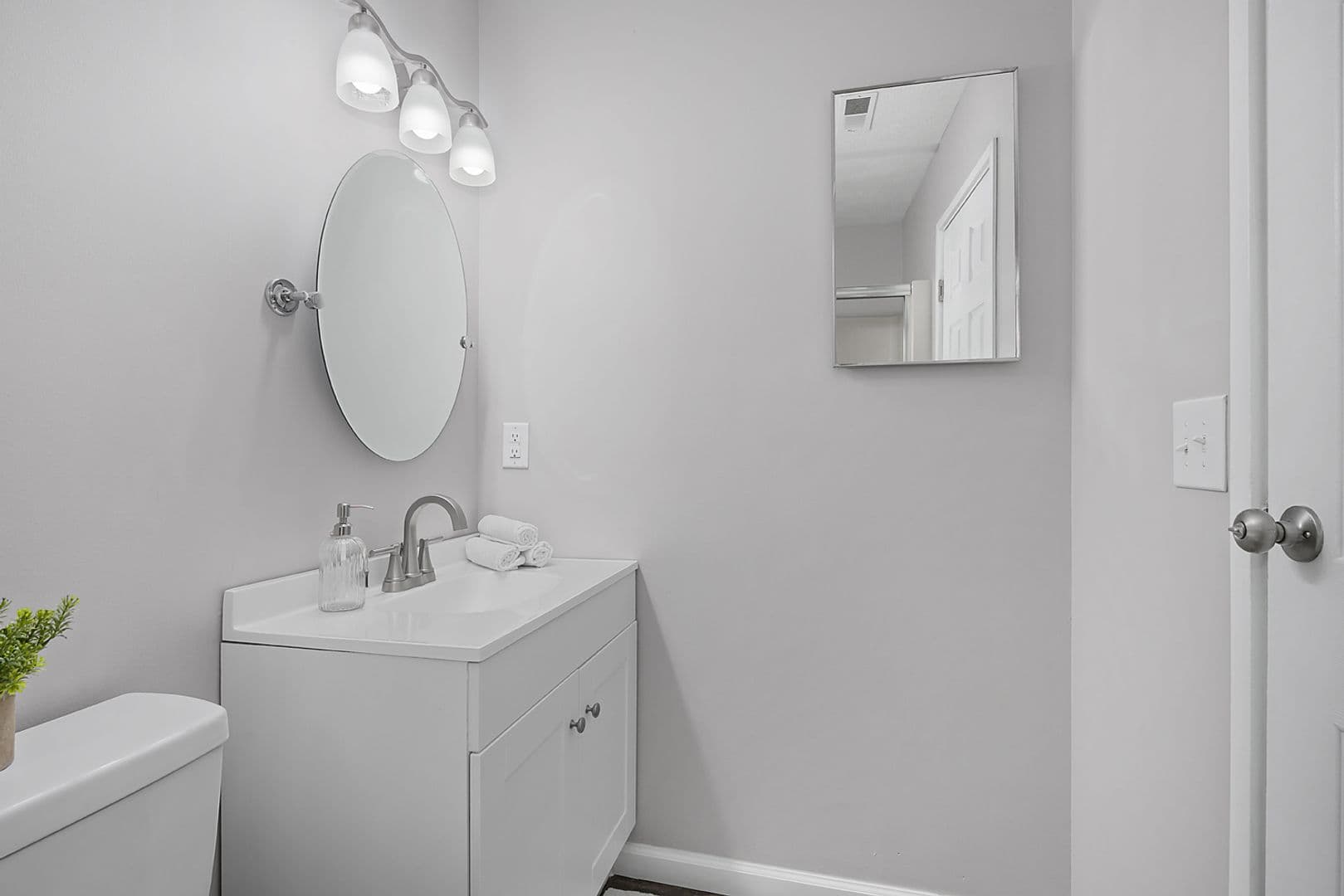 Cincinnati Apartment: 5411 Blue Sky Drive