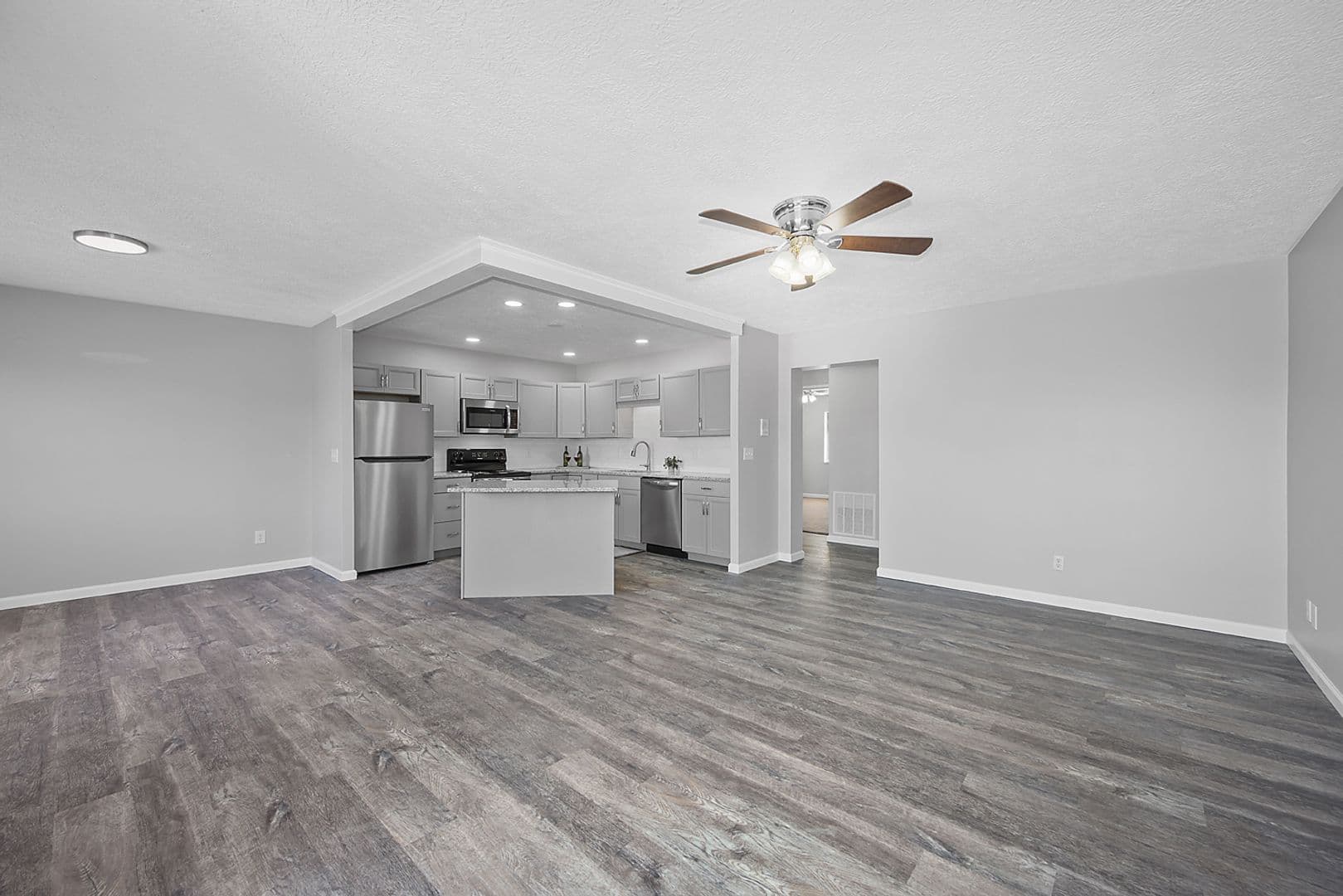 Cincinnati Apartment: 5411 Blue Sky Drive