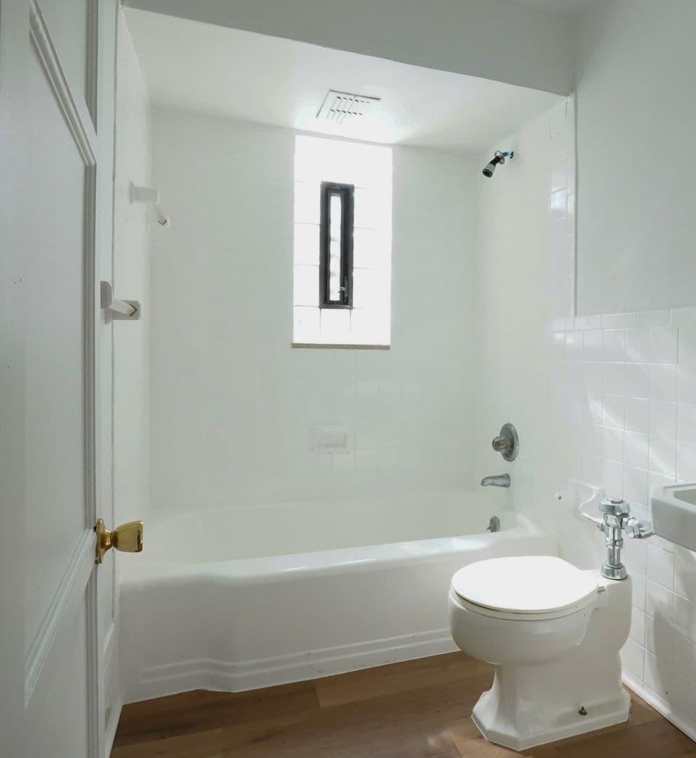 Pittsburgh Apartment: 330 Greenlee Road