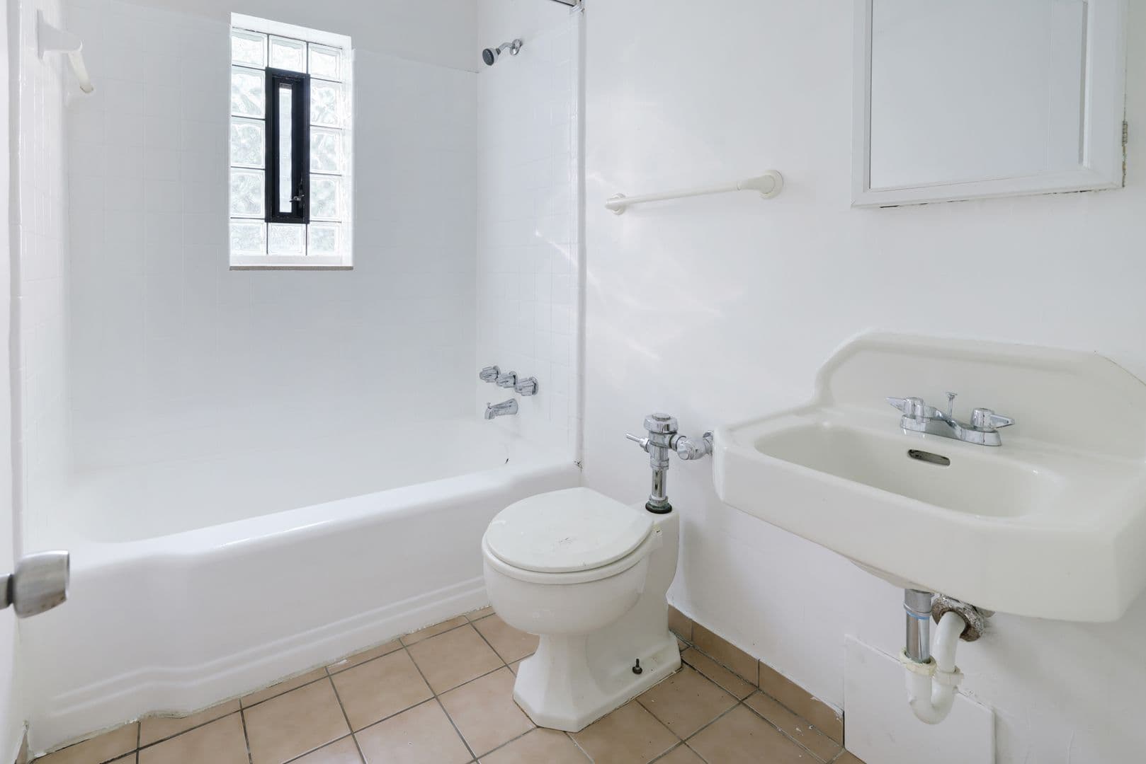 Pittsburgh Apartment: 330 Greenlee Road