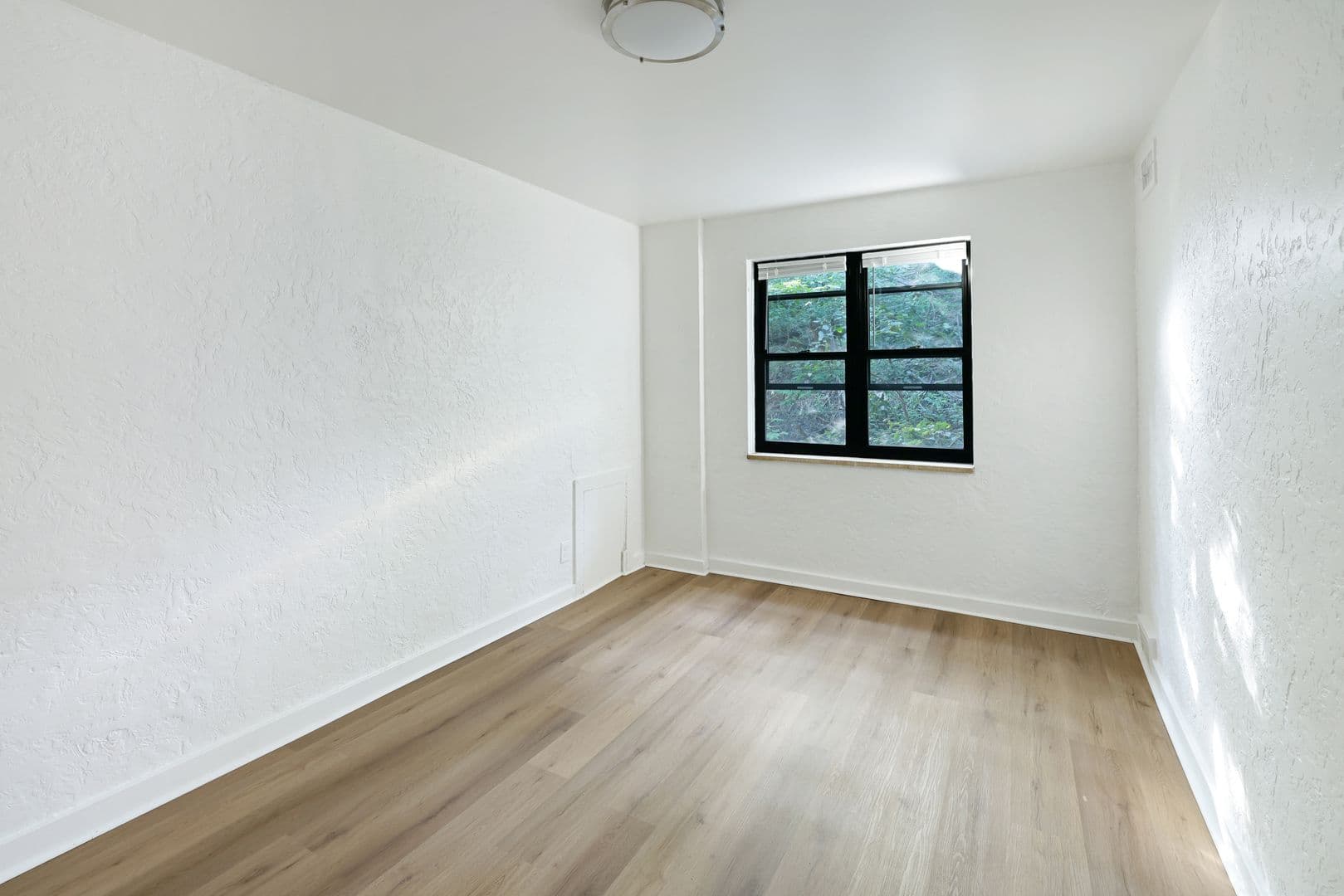 Pittsburgh Apartment: 330 Greenlee Road