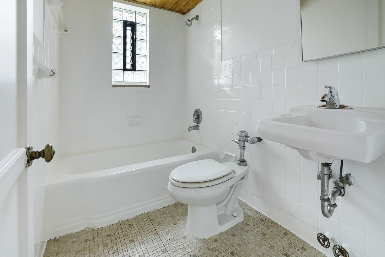 Pittsburgh Apartment: 330 Greenlee Road