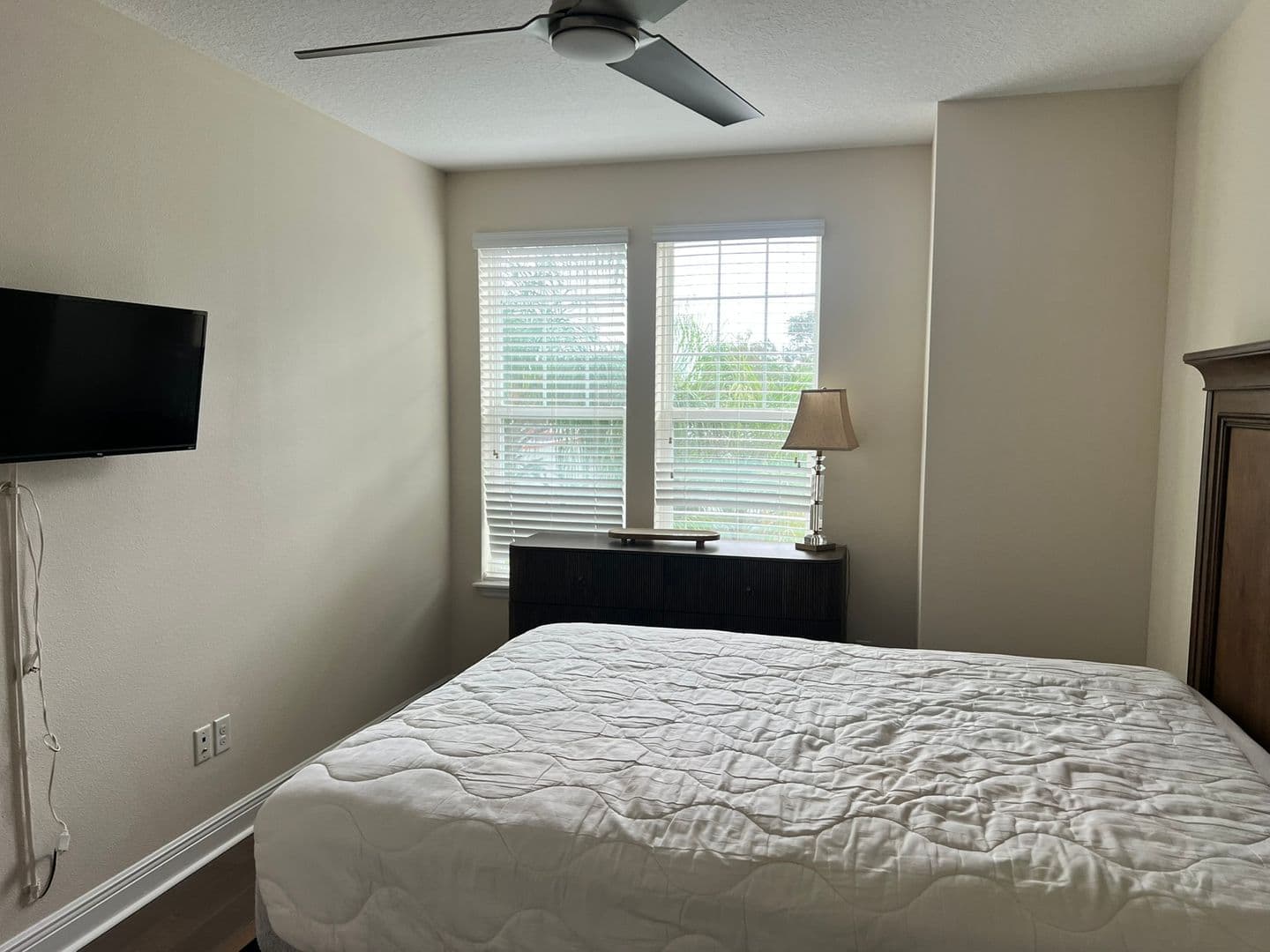Tampa Apartment: 115 N Arrawana Ave #7