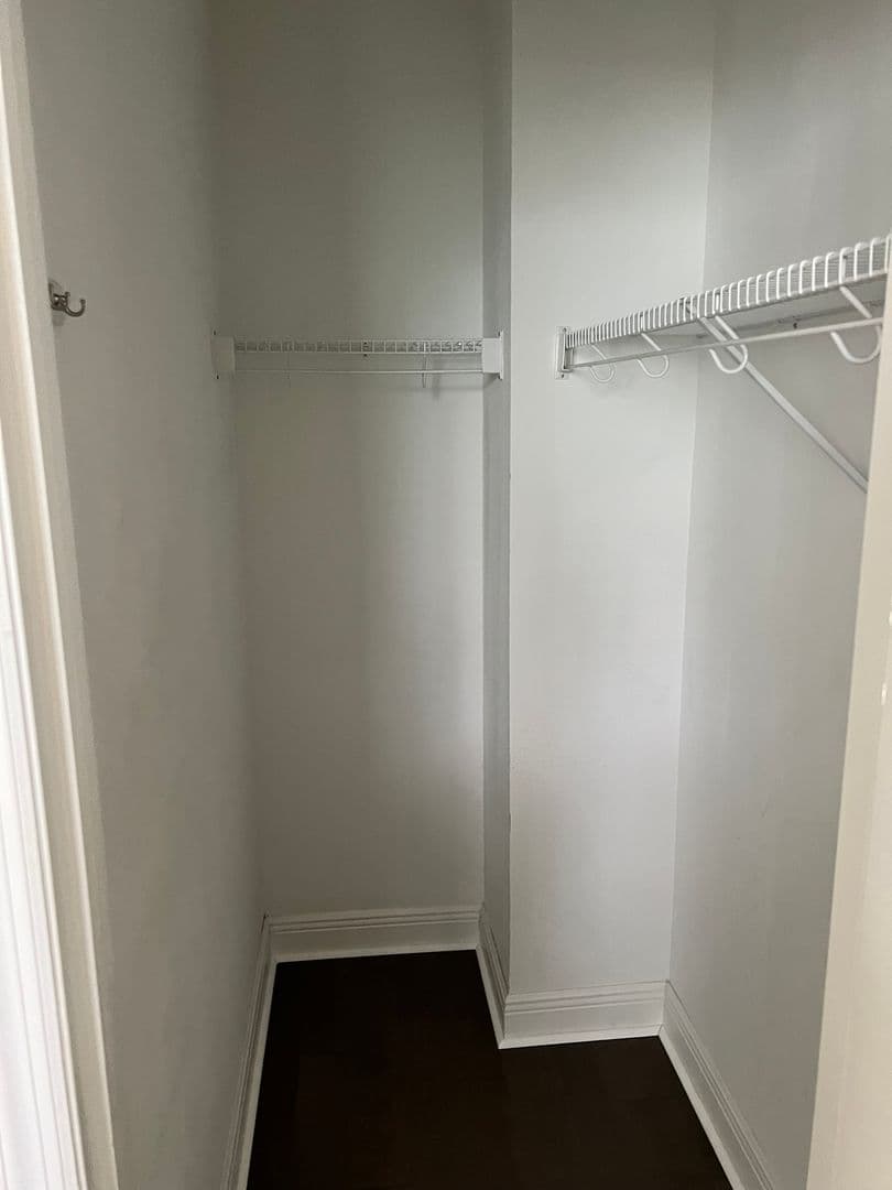 Tampa Apartment: 115 N Arrawana Ave #7