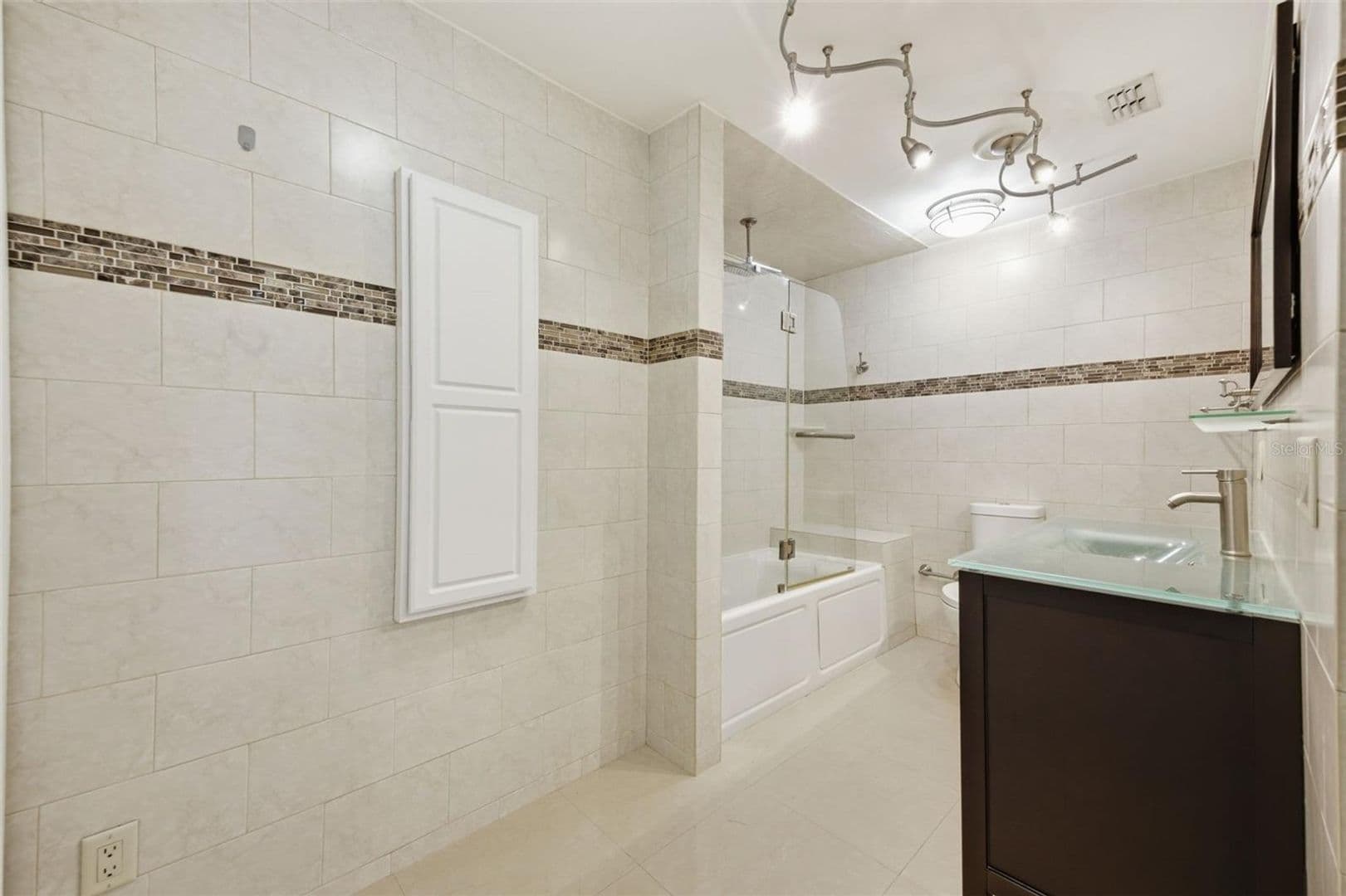 Tampa House: 2512 W. Kansas Ave