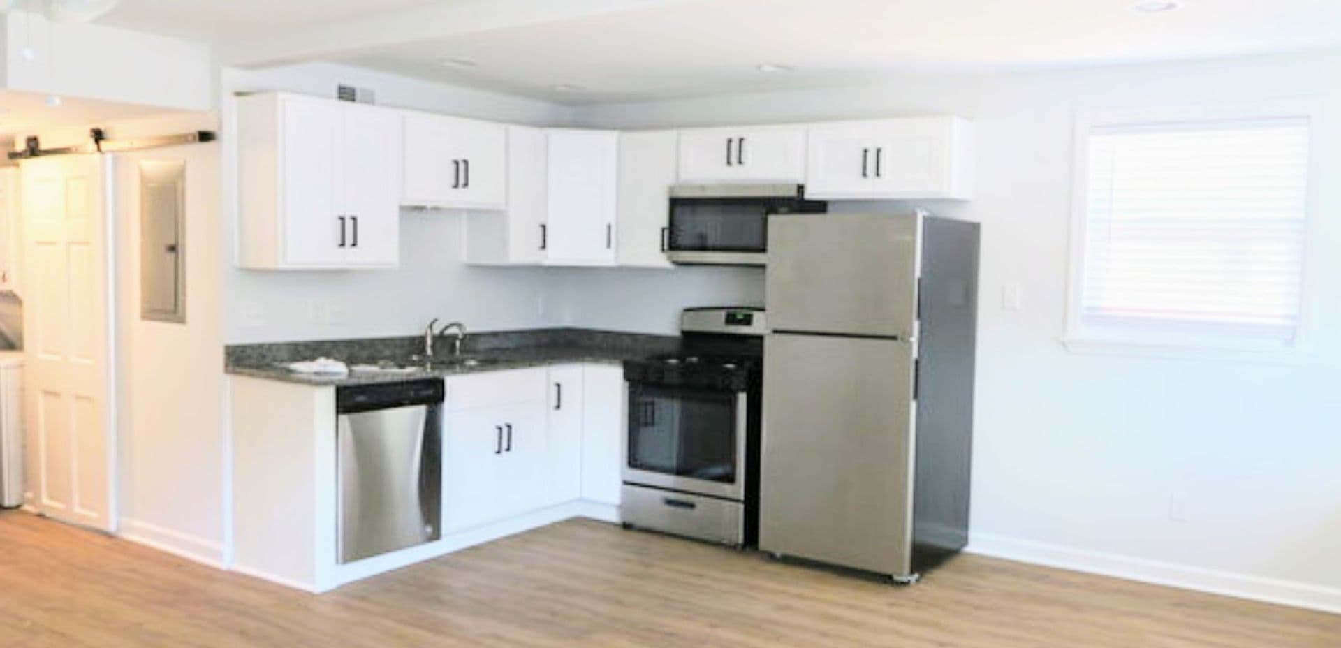 North Charleston Apartment: 1912 E Montague Avenue