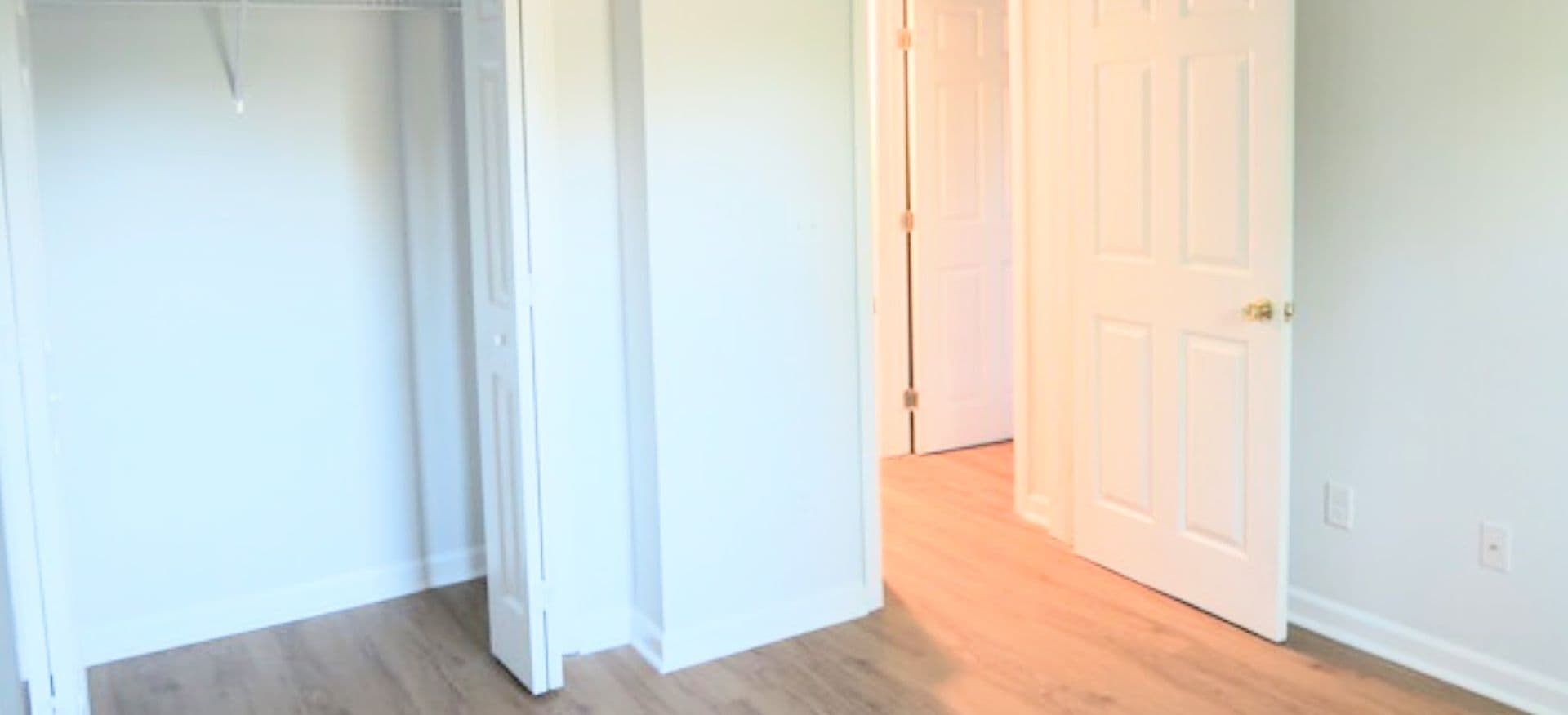 North Charleston Apartment: 1912 E Montague Avenue