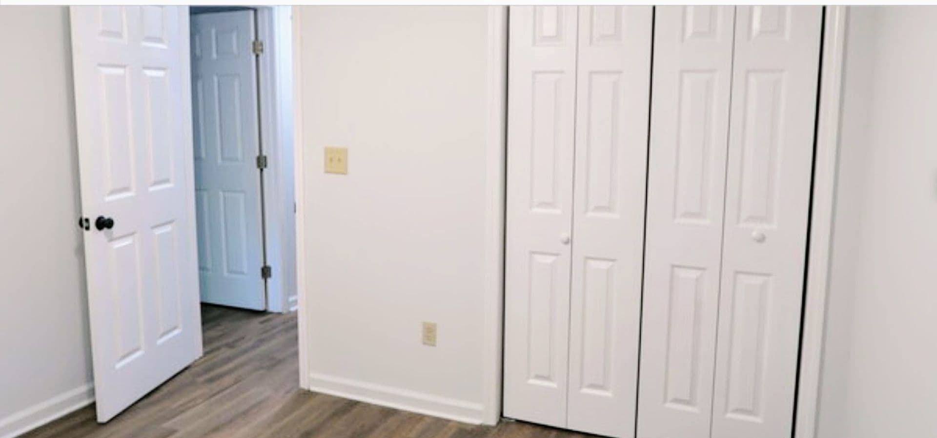 North Charleston Apartment: 1912 E Montague Avenue