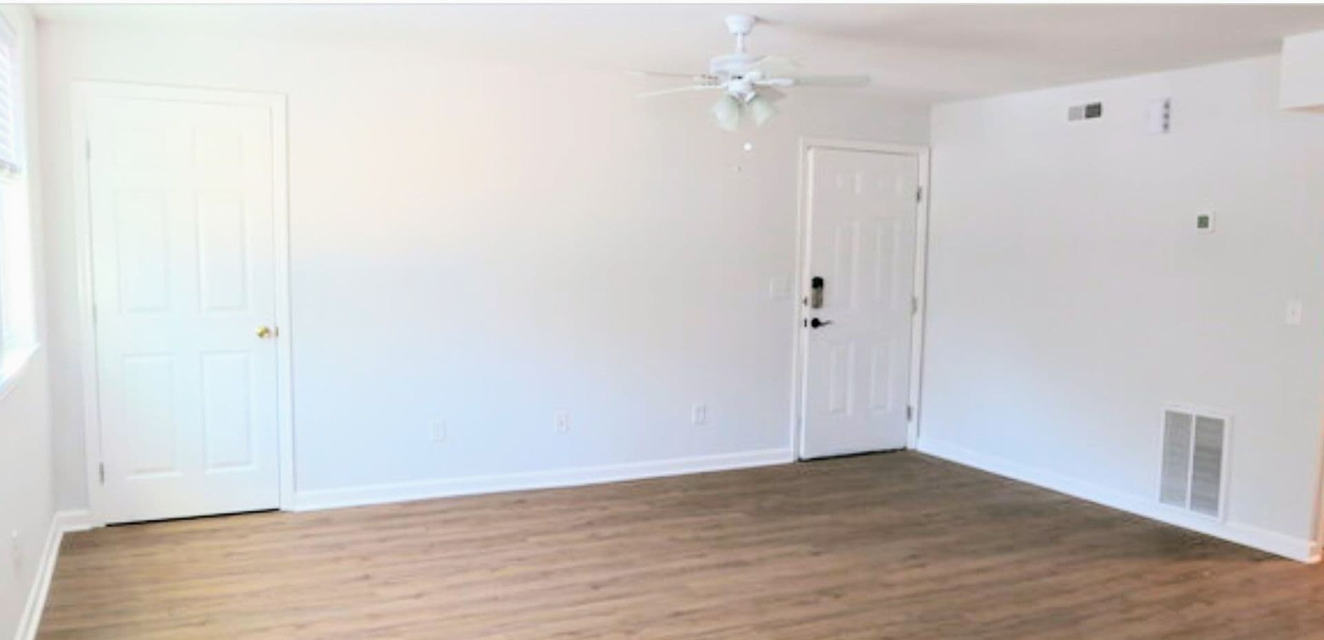 North Charleston Apartment: 1912 E Montague Avenue