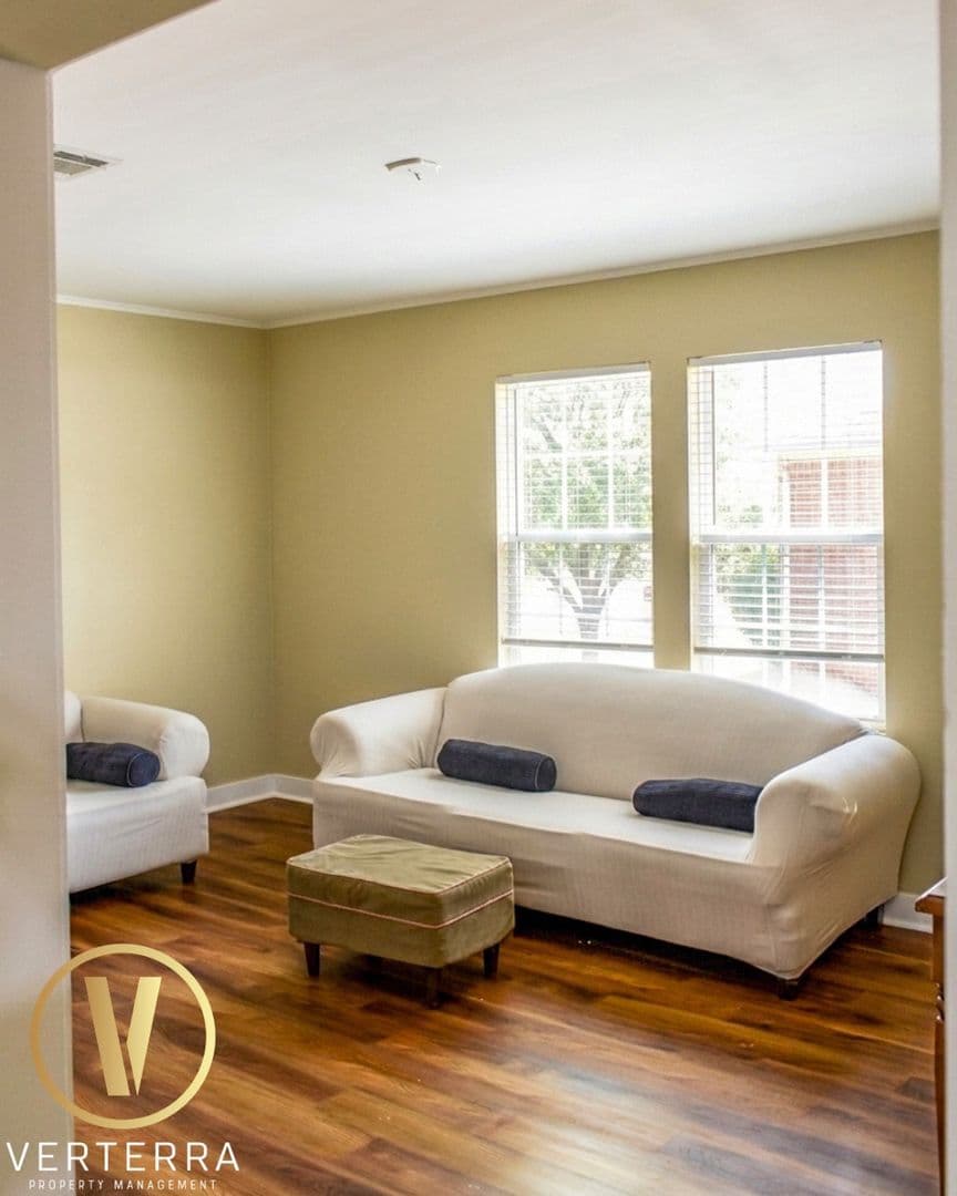 Tallahassee Apartment: 322 Conradi St