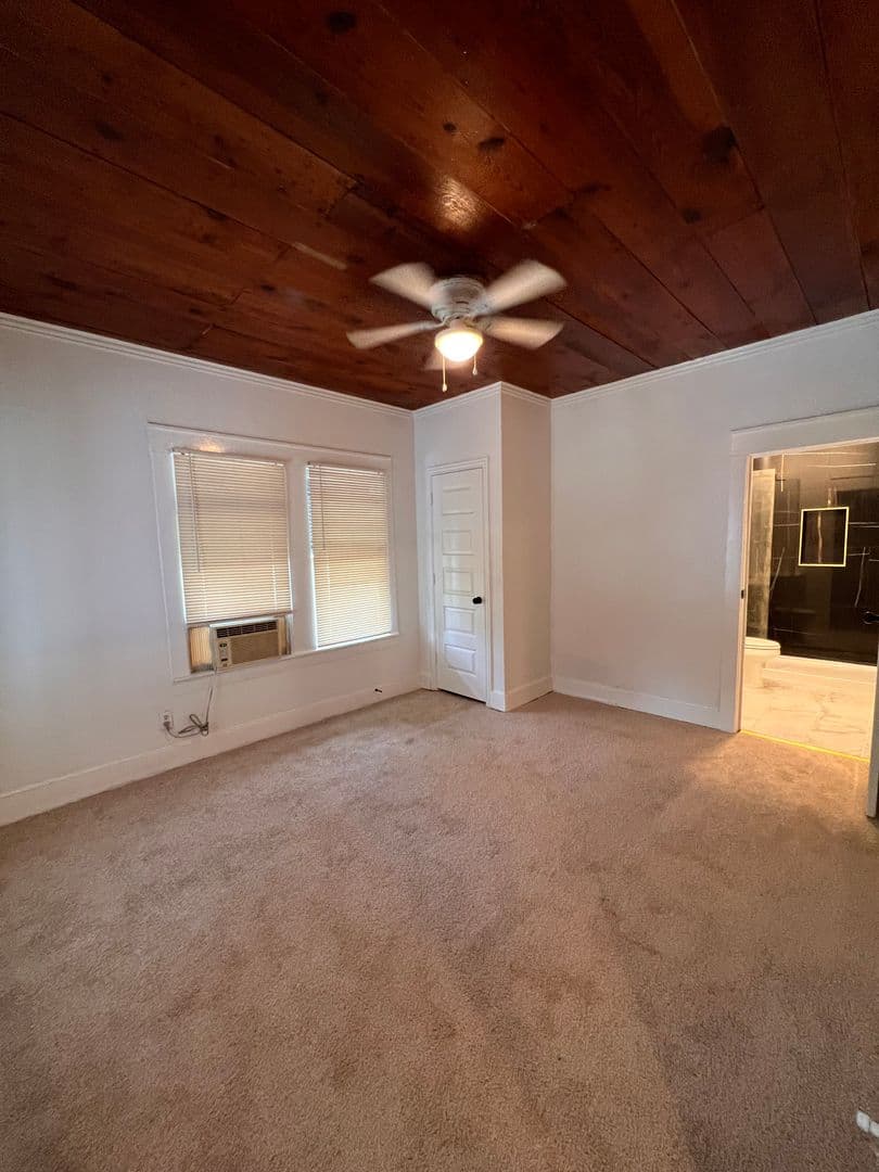 Dallas Apartment: 2442 Catherine St.