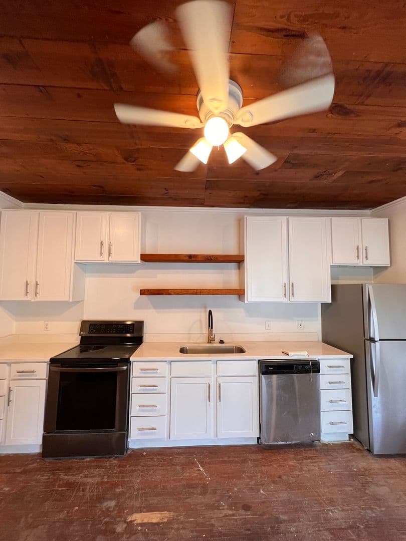 Dallas Apartment: 2442 Catherine St.