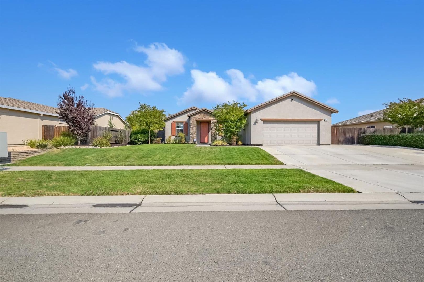 Marysville House: 5547 Lochcarron Dr